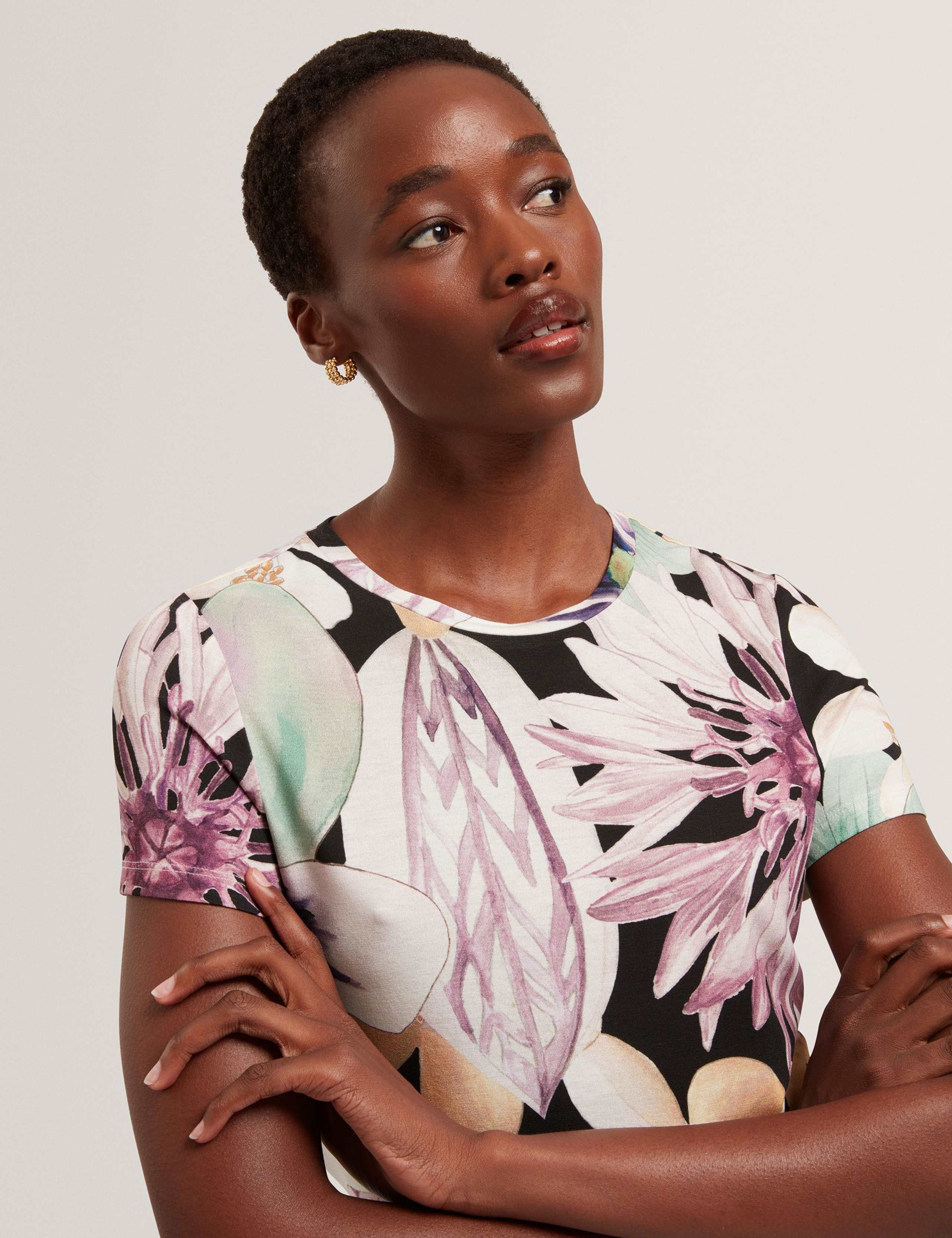 Floral T-Shirt 4 of 6