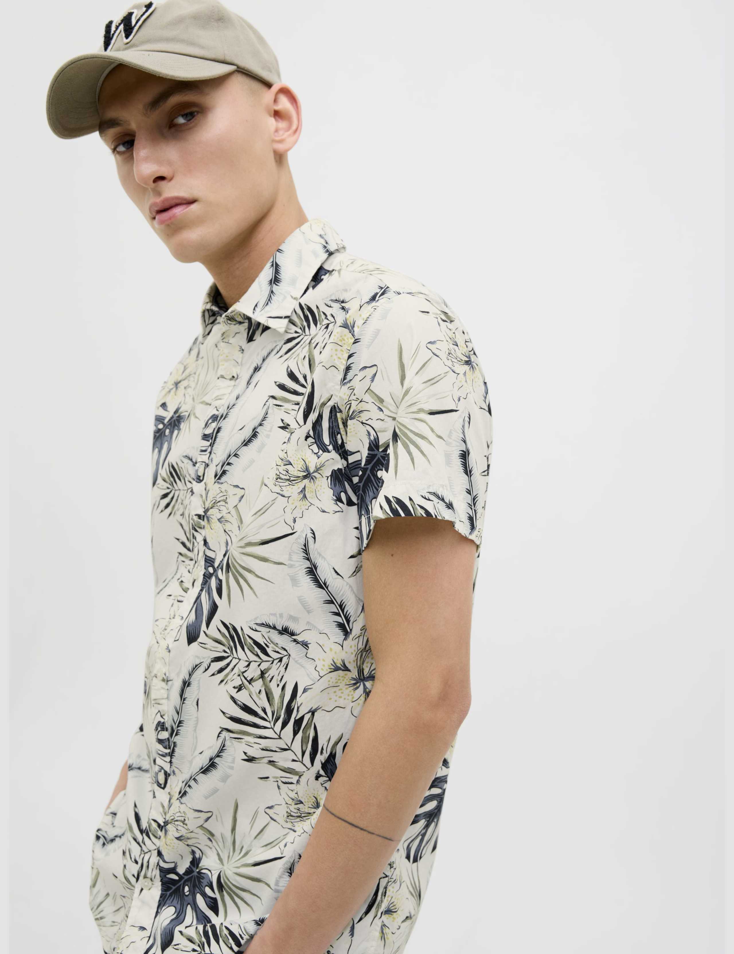 Pure Cotton Hawaiian Shirt 4 of 8