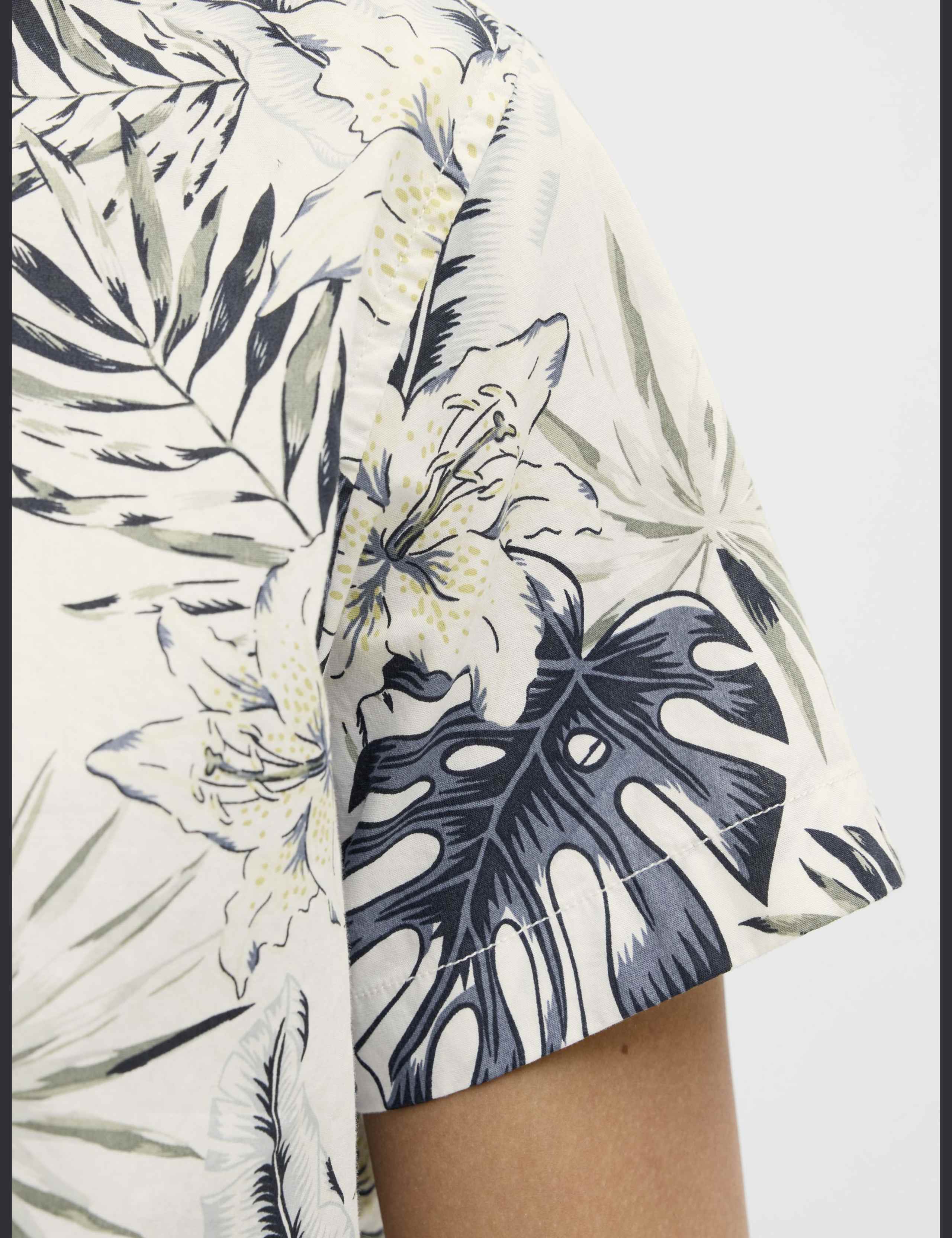 Pure Cotton Hawaiian Shirt 7 of 8