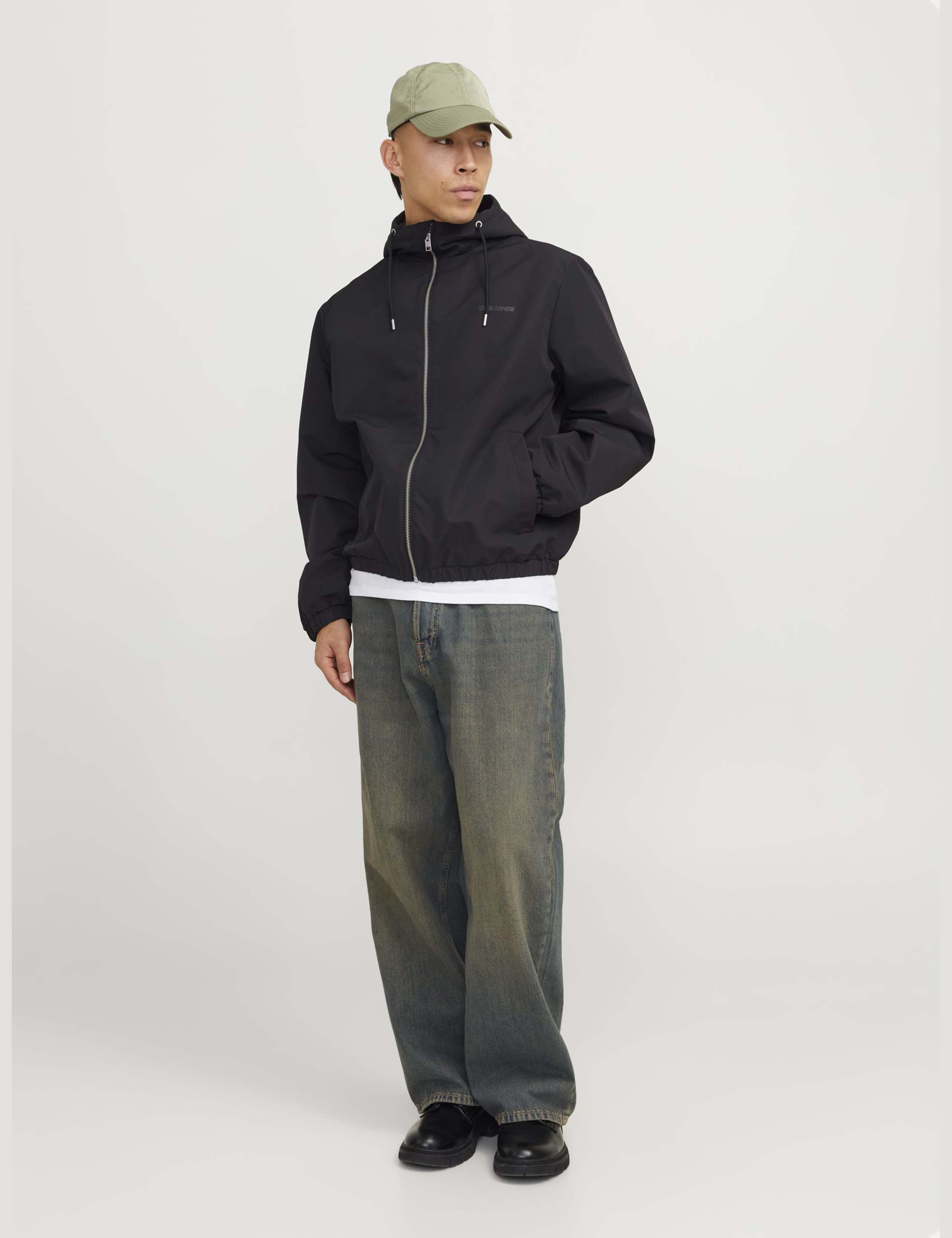 Relaxed Hooded bomber Jacket 4 of 9
