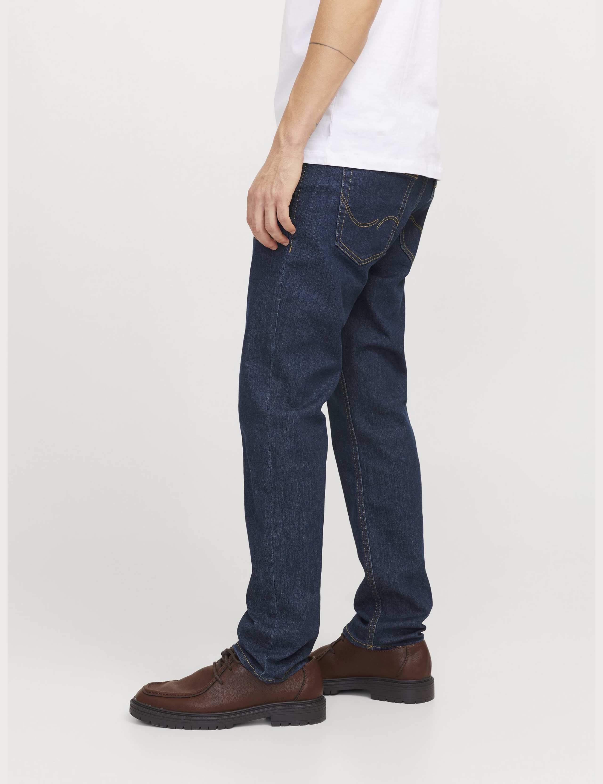 Slim Fit Stretch 5 Pocket Jeans 8 of 9