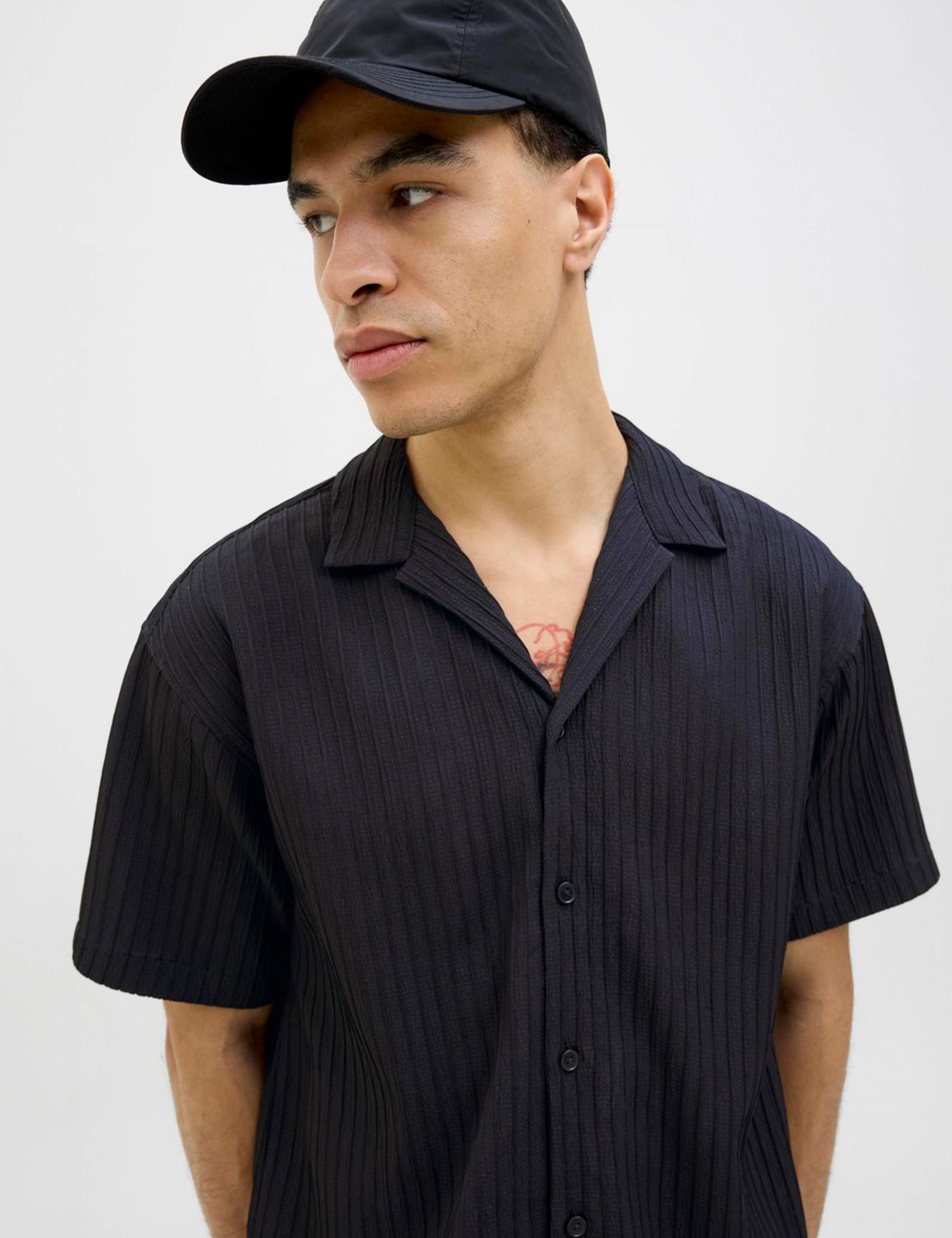 Waffle Textured Shirt And Shorts Set 2 of 5