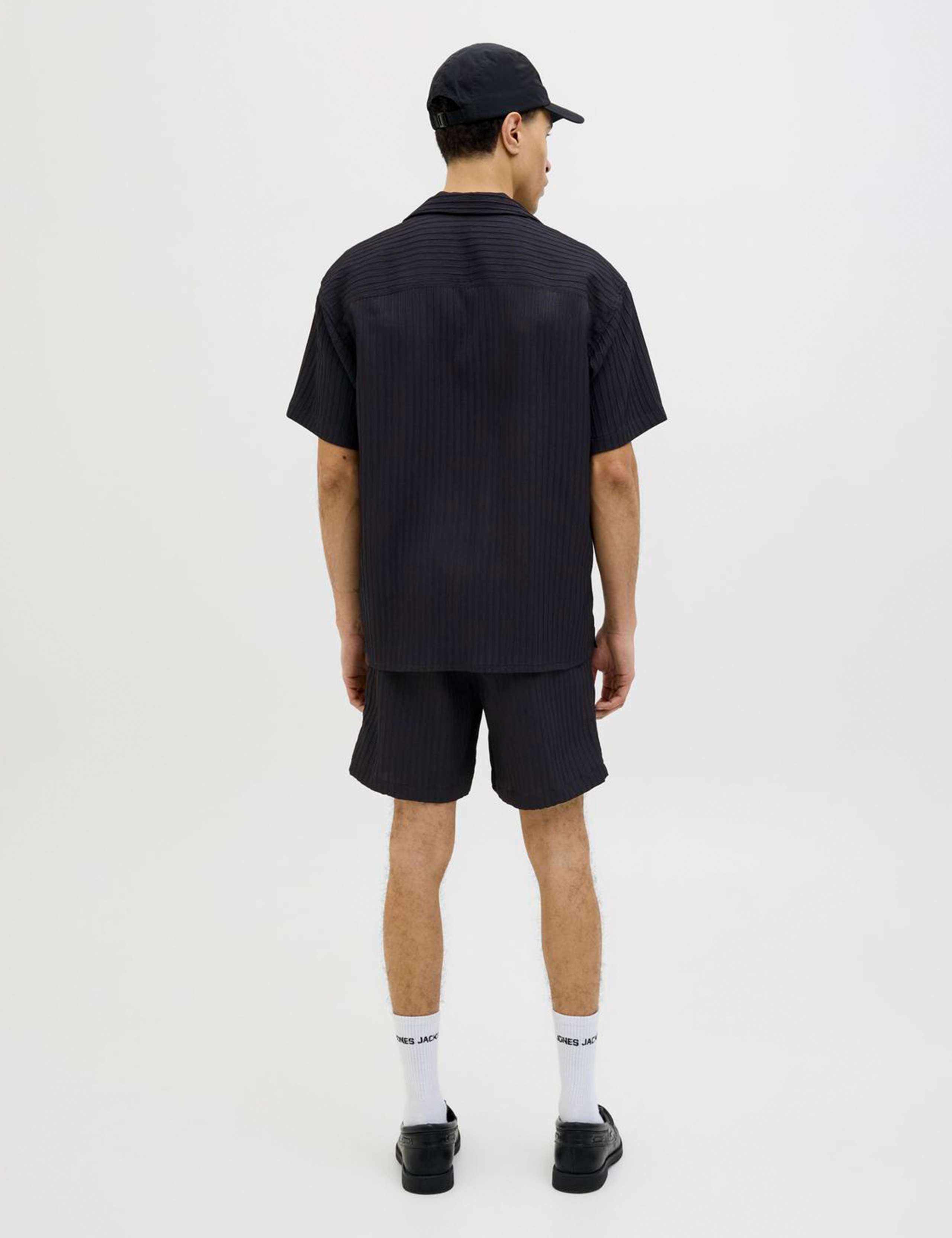 Waffle Textured Shirt And Shorts Set 4 of 5