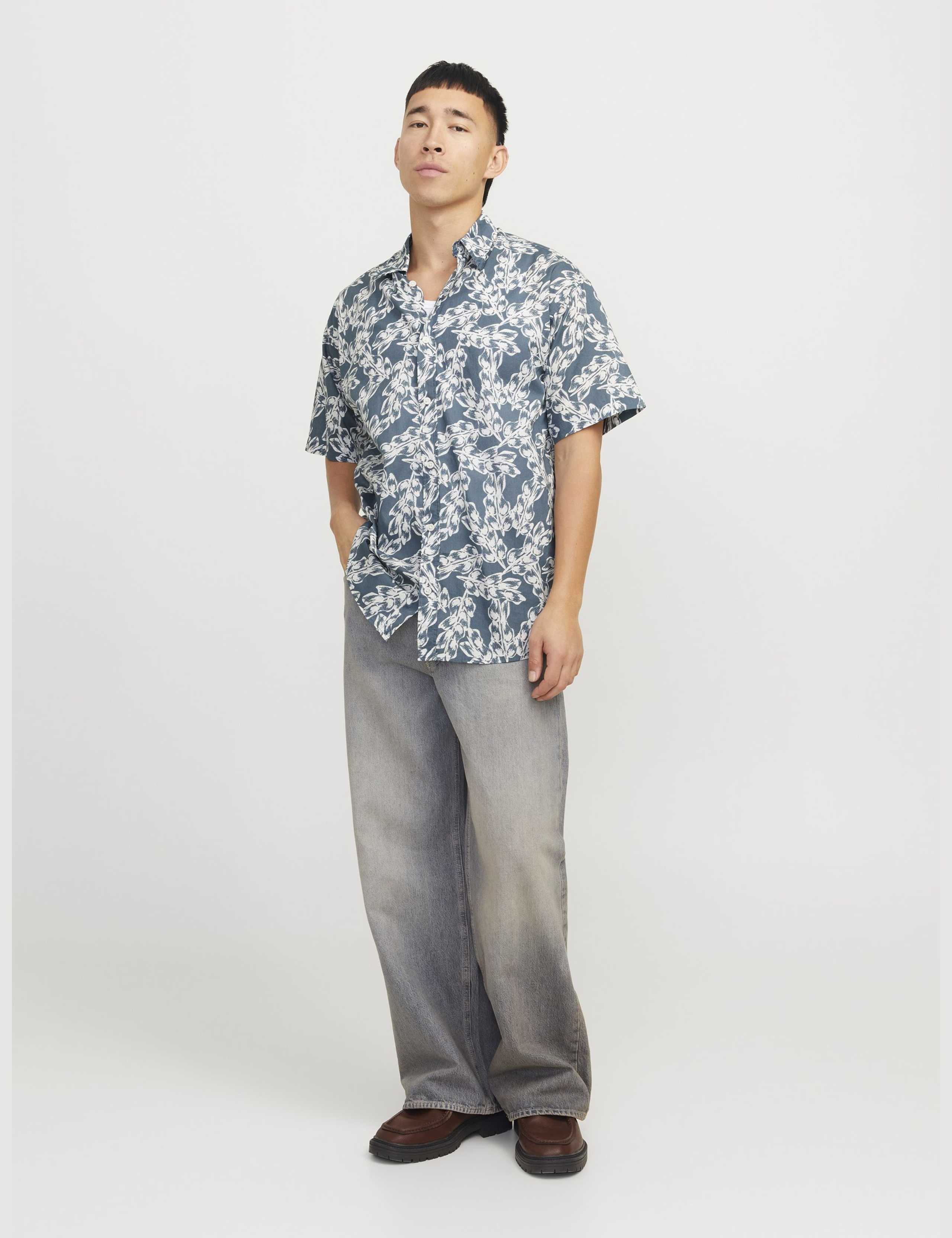Pure Cotton Floral Shirt 3 of 7