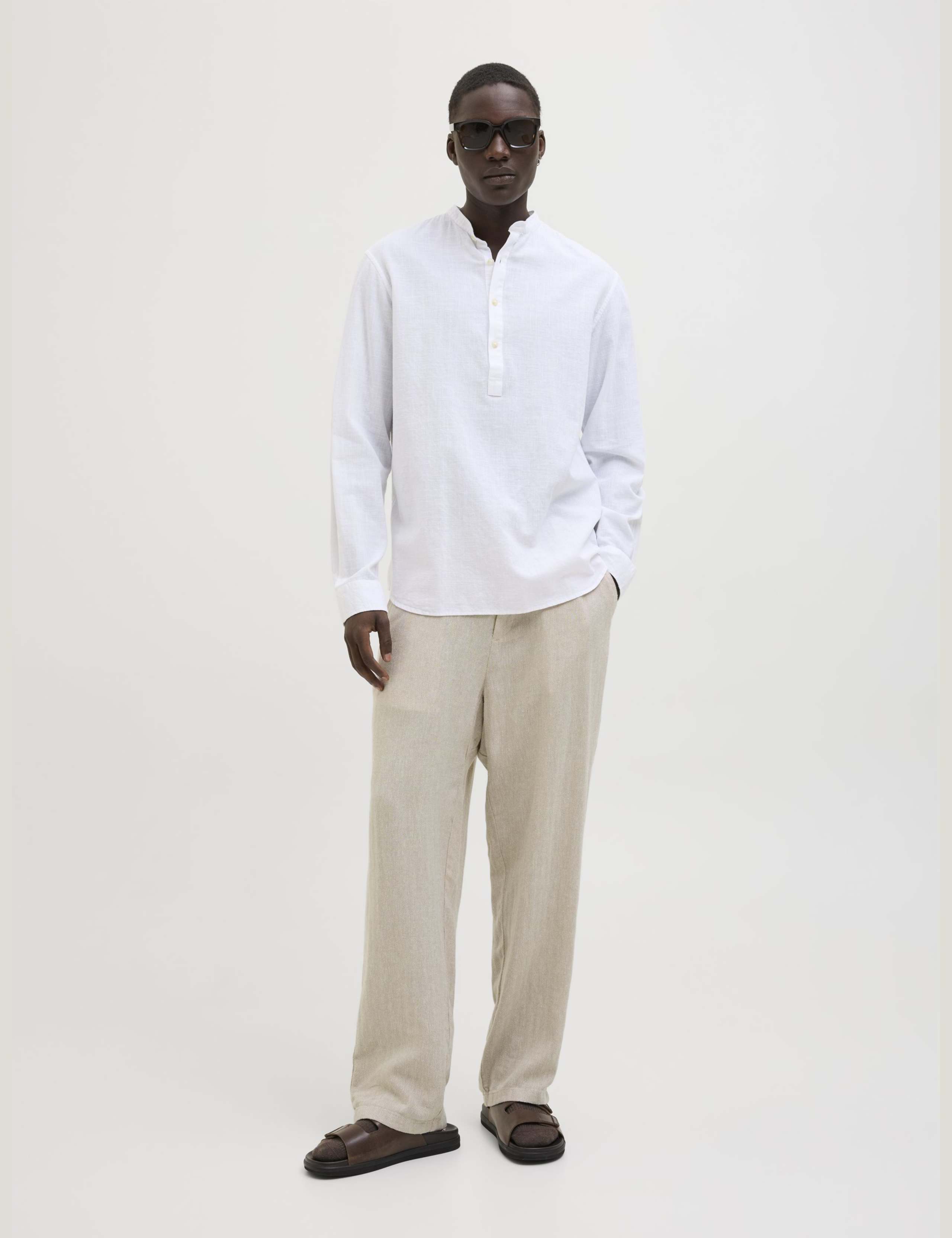 Loose Fit Linen Rich Chinos 3 of 8