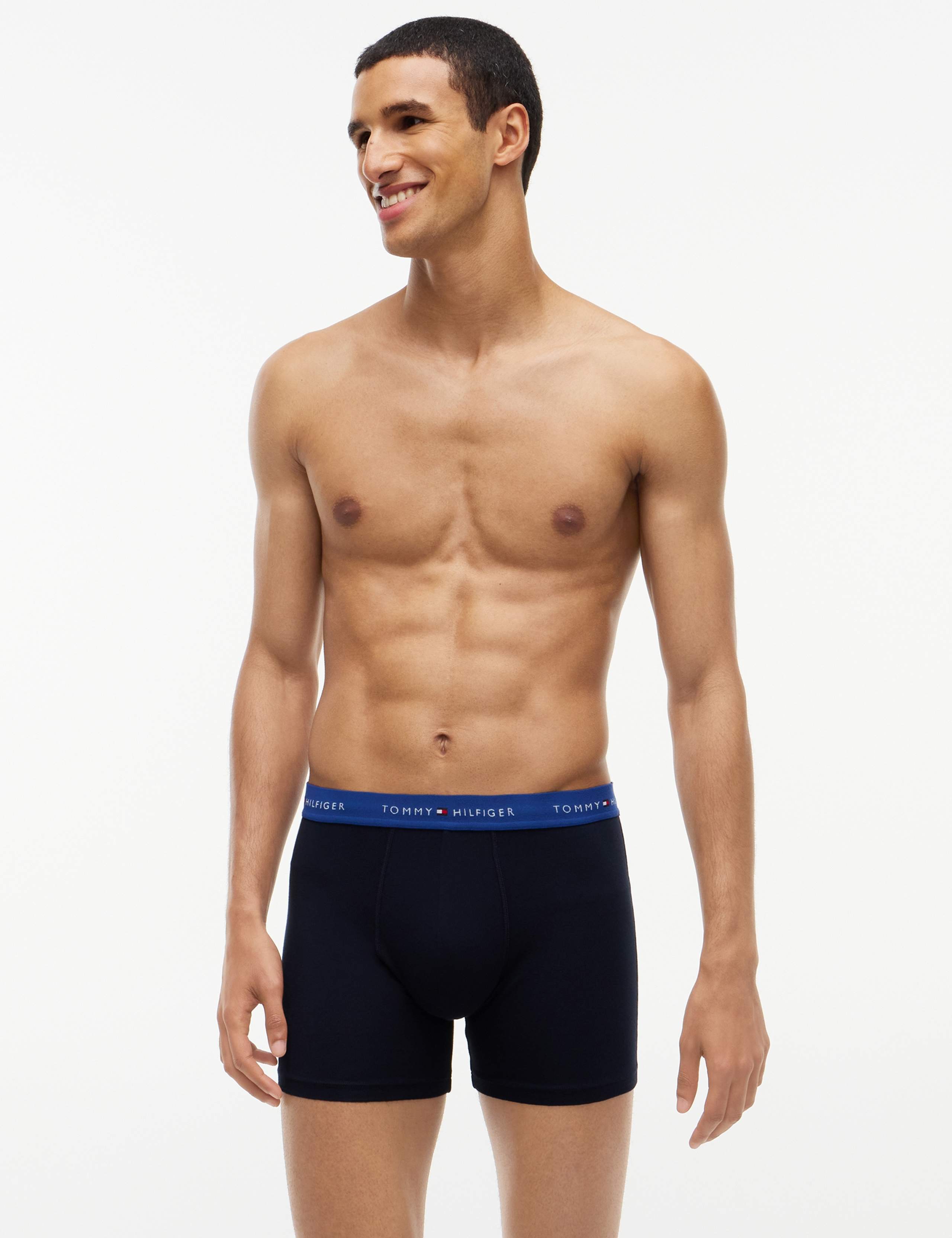 3 Pack Everyday Essentials Cotton Rich Boxers 4 of 6