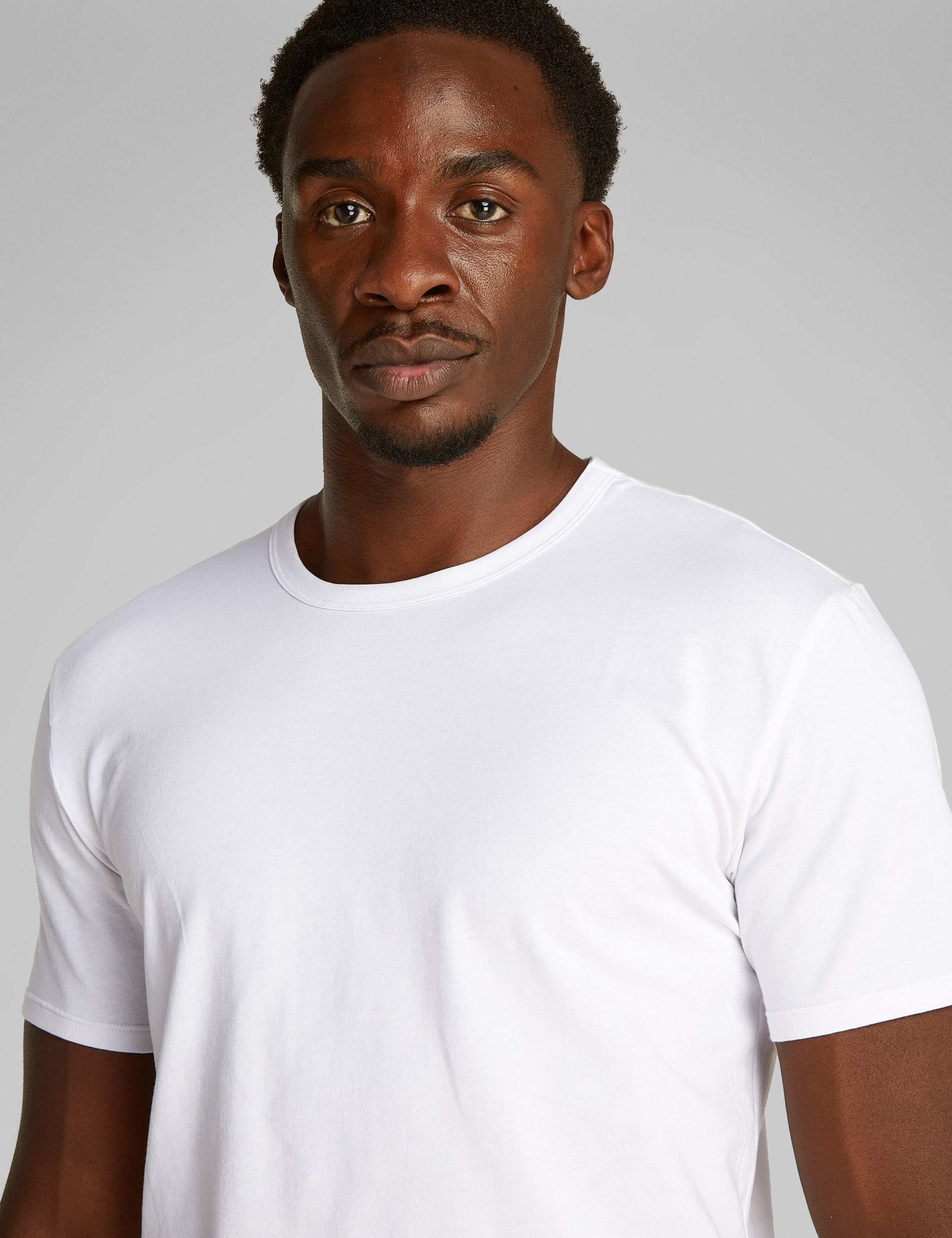 3 Pack Cotton Rich Short Sleeve T Shirts 4 of 6