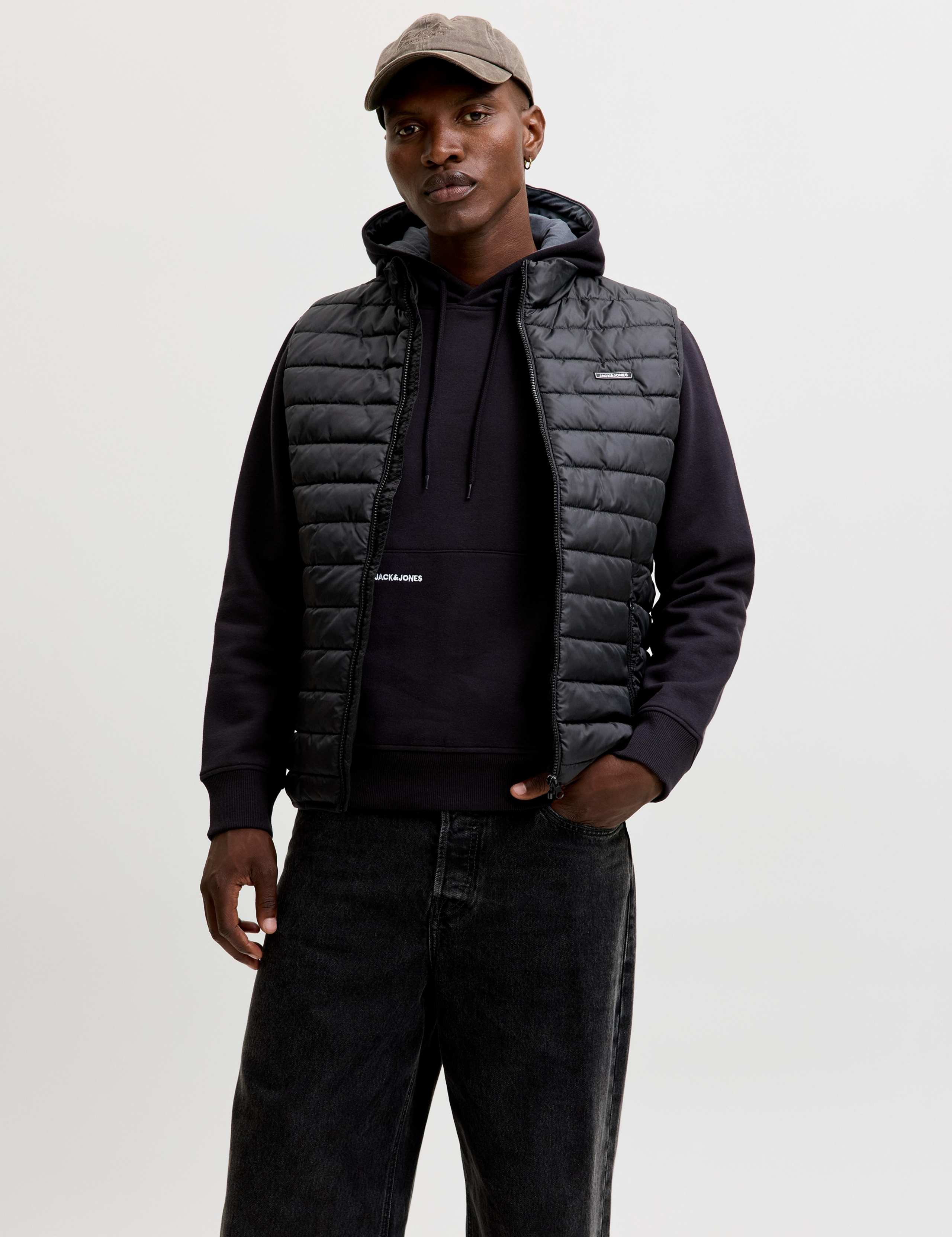 Lightweight Quilted Gilet 1 of 7