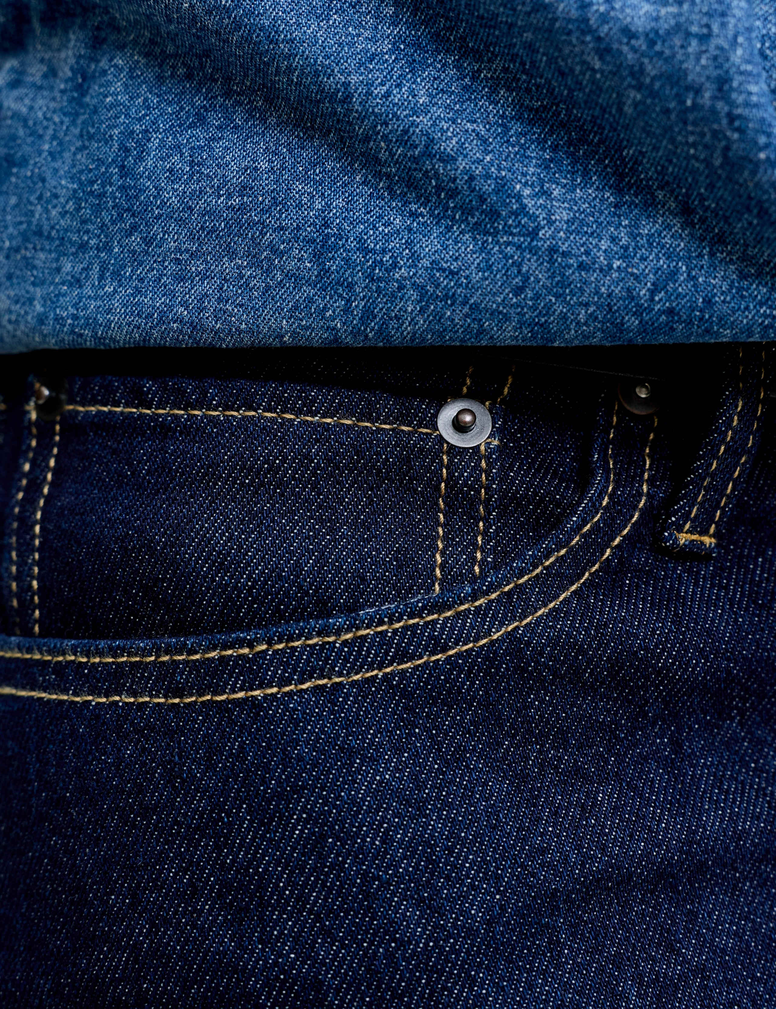 Loose Fit 5 Pocket Jeans 7 of 7