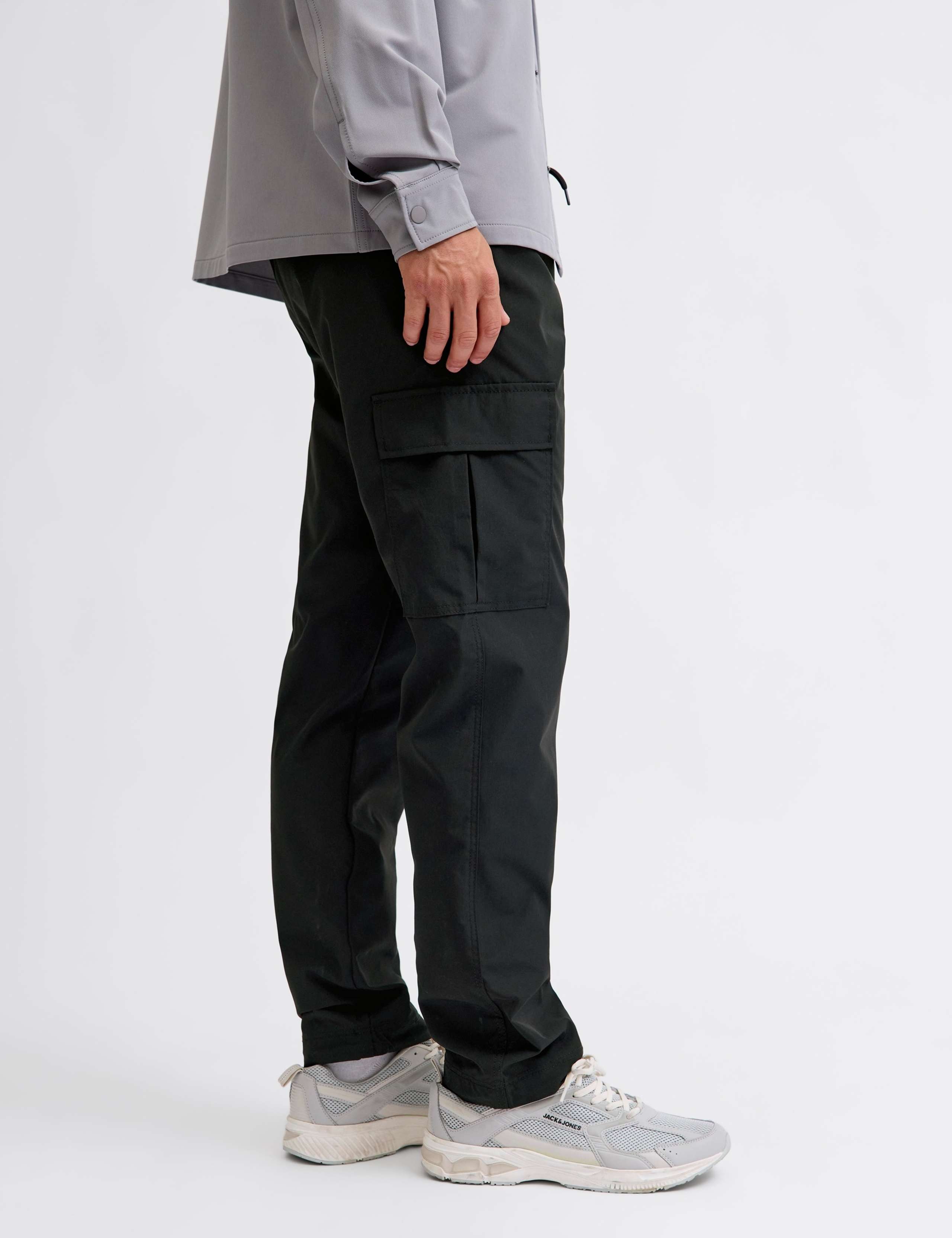 Loose Fit Tech Cargo Trousers 6 of 7