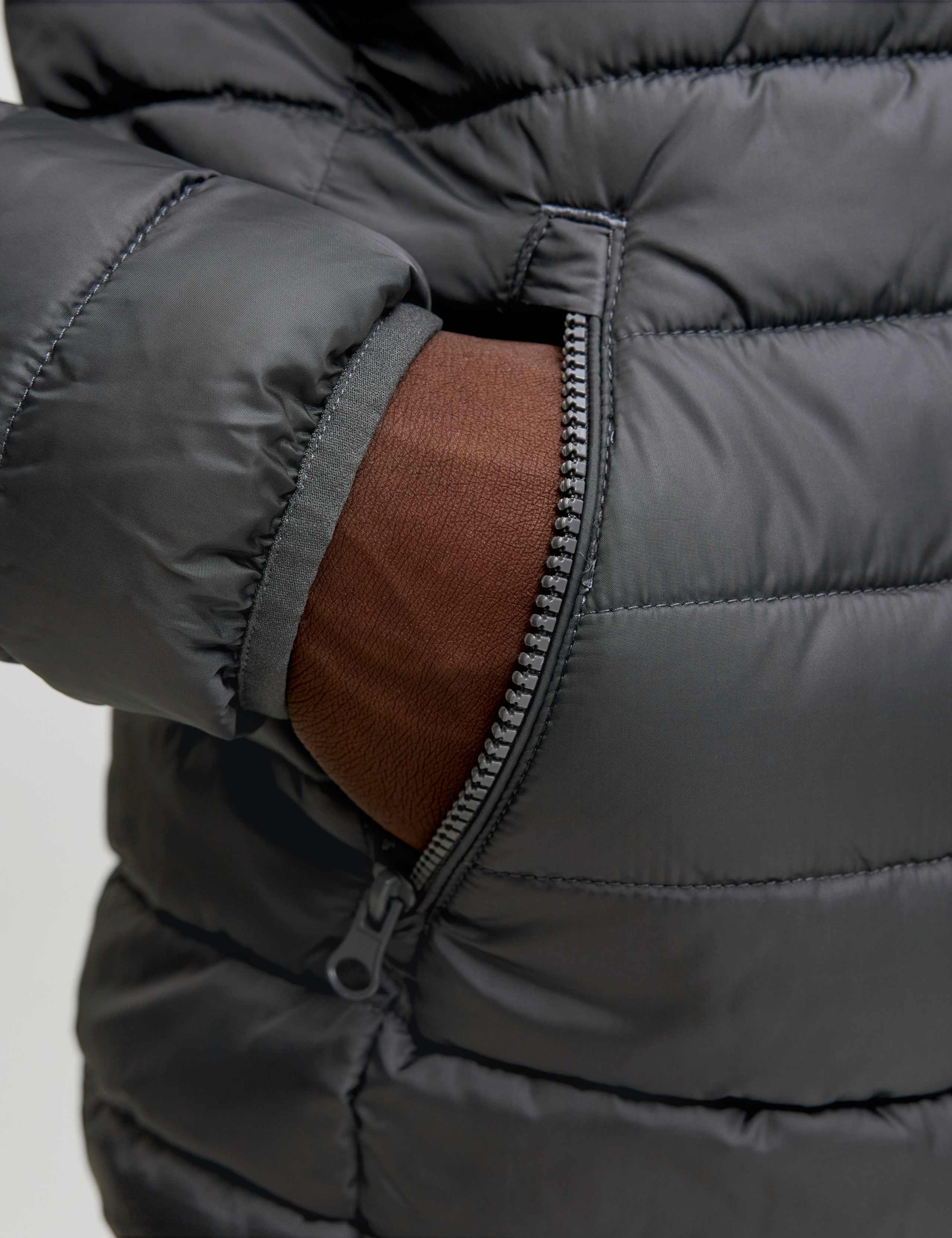 Lightweight Quilted Puffer Jacket 5 of 7