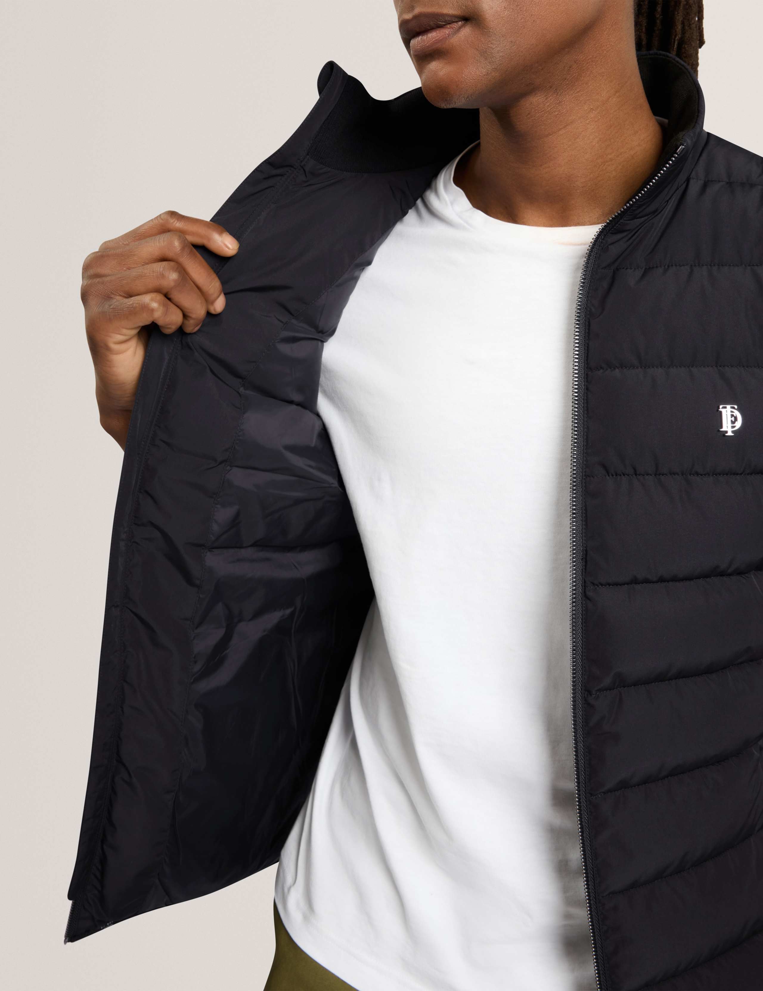 Lightweight Quilted Gilet 3 of 4