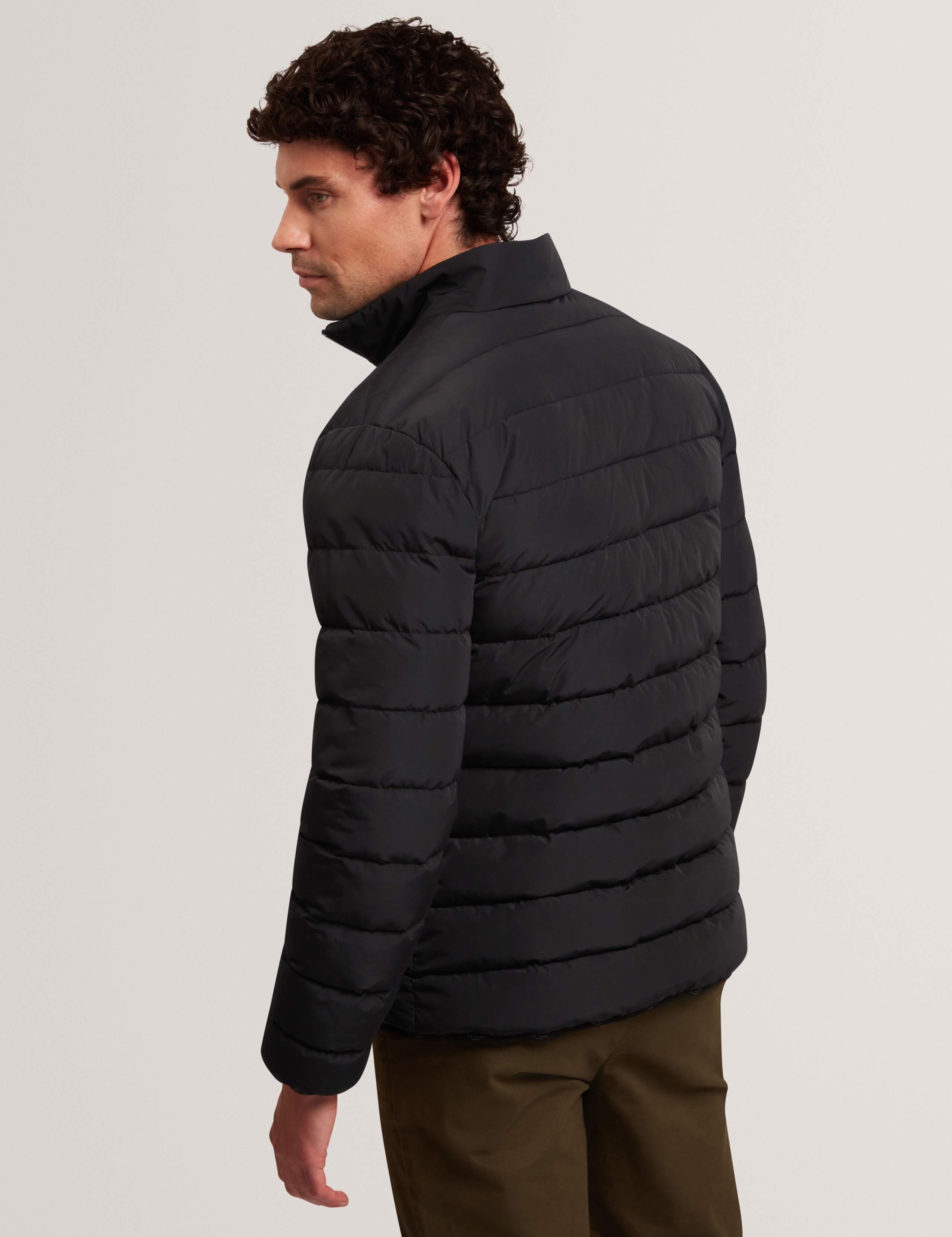 Lightweight Puffer Jacket 4 of 6