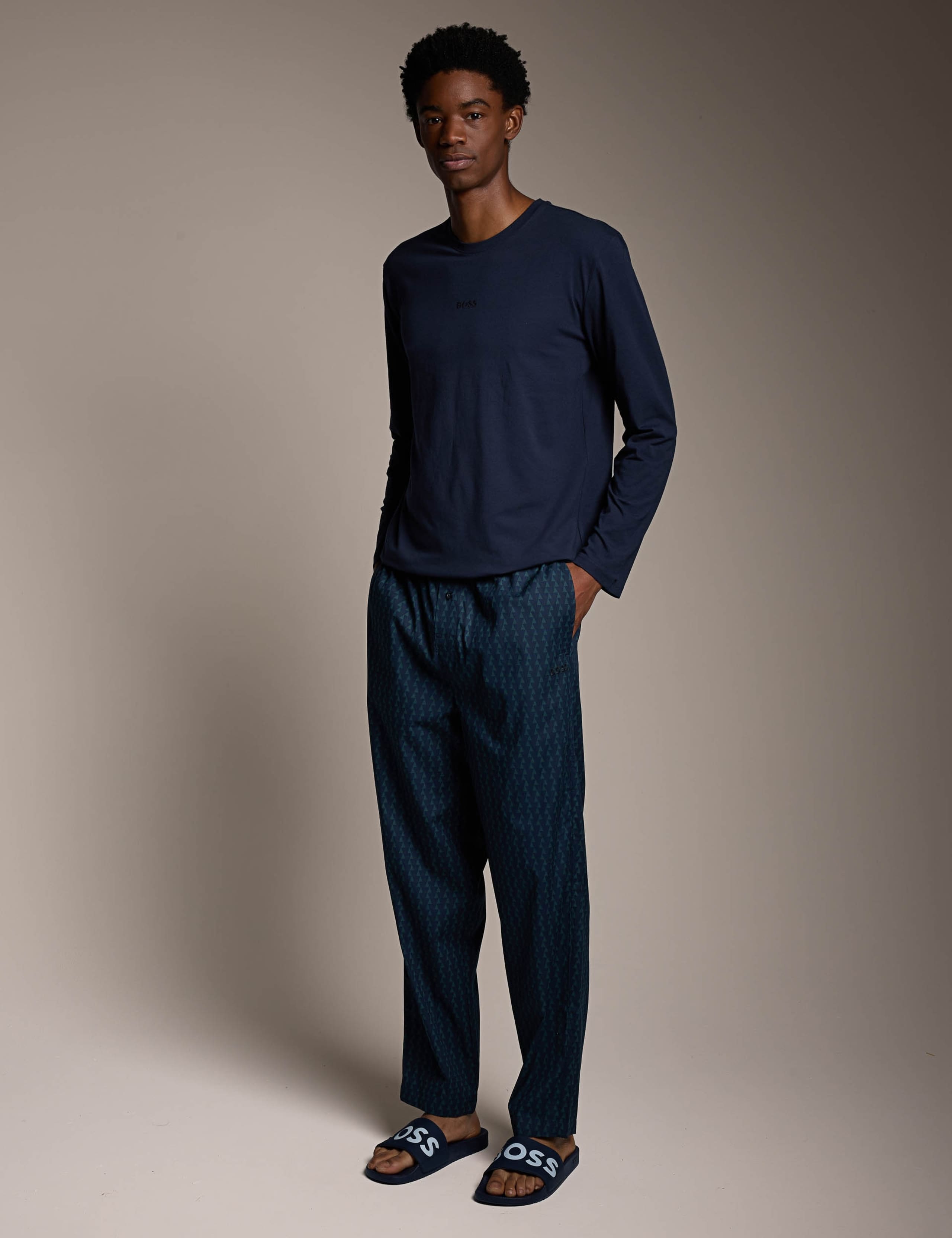 Patterned Crew Neck Pyjama Set 1 of 11