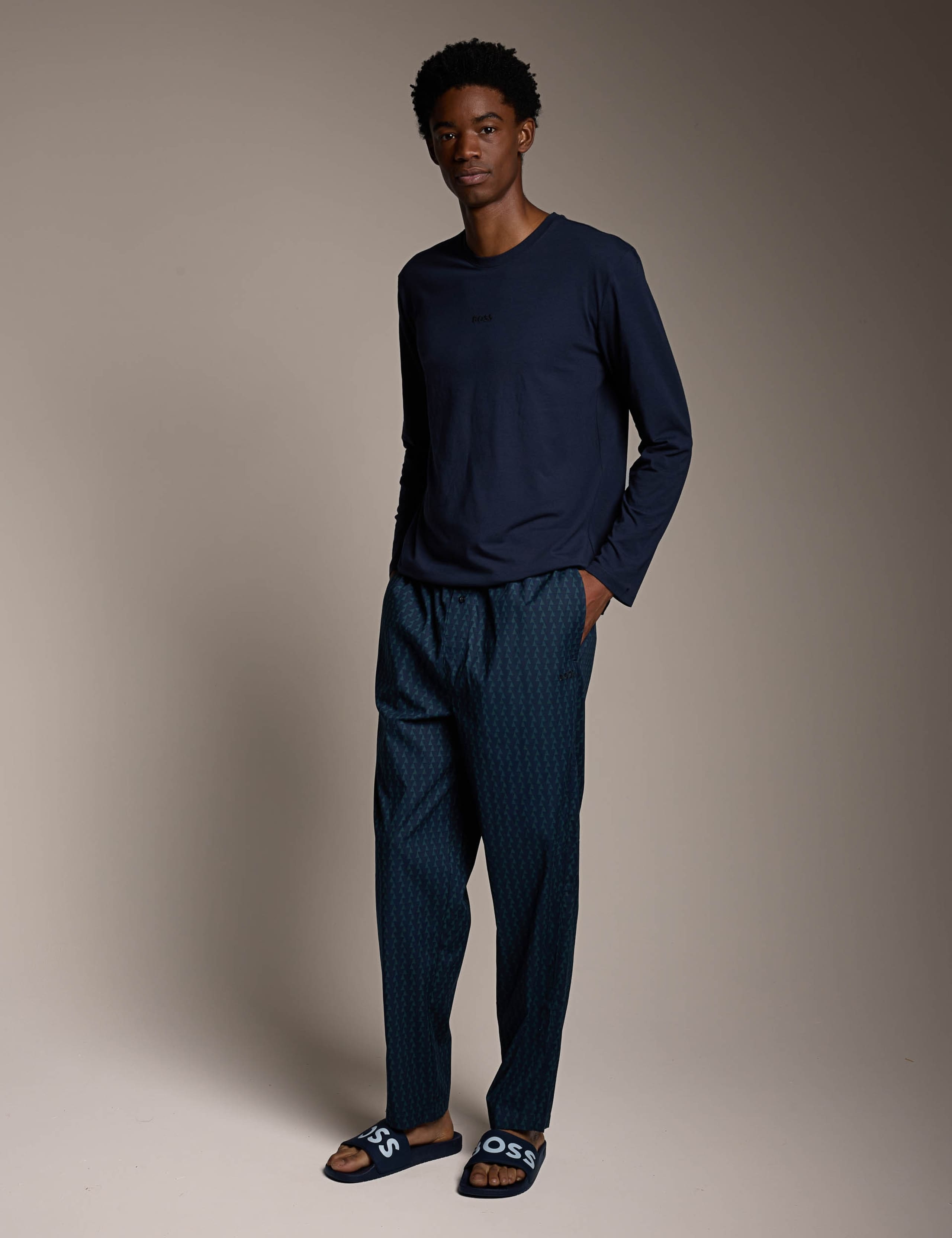 Patterned Crew Neck Pyjama Set 3 of 11