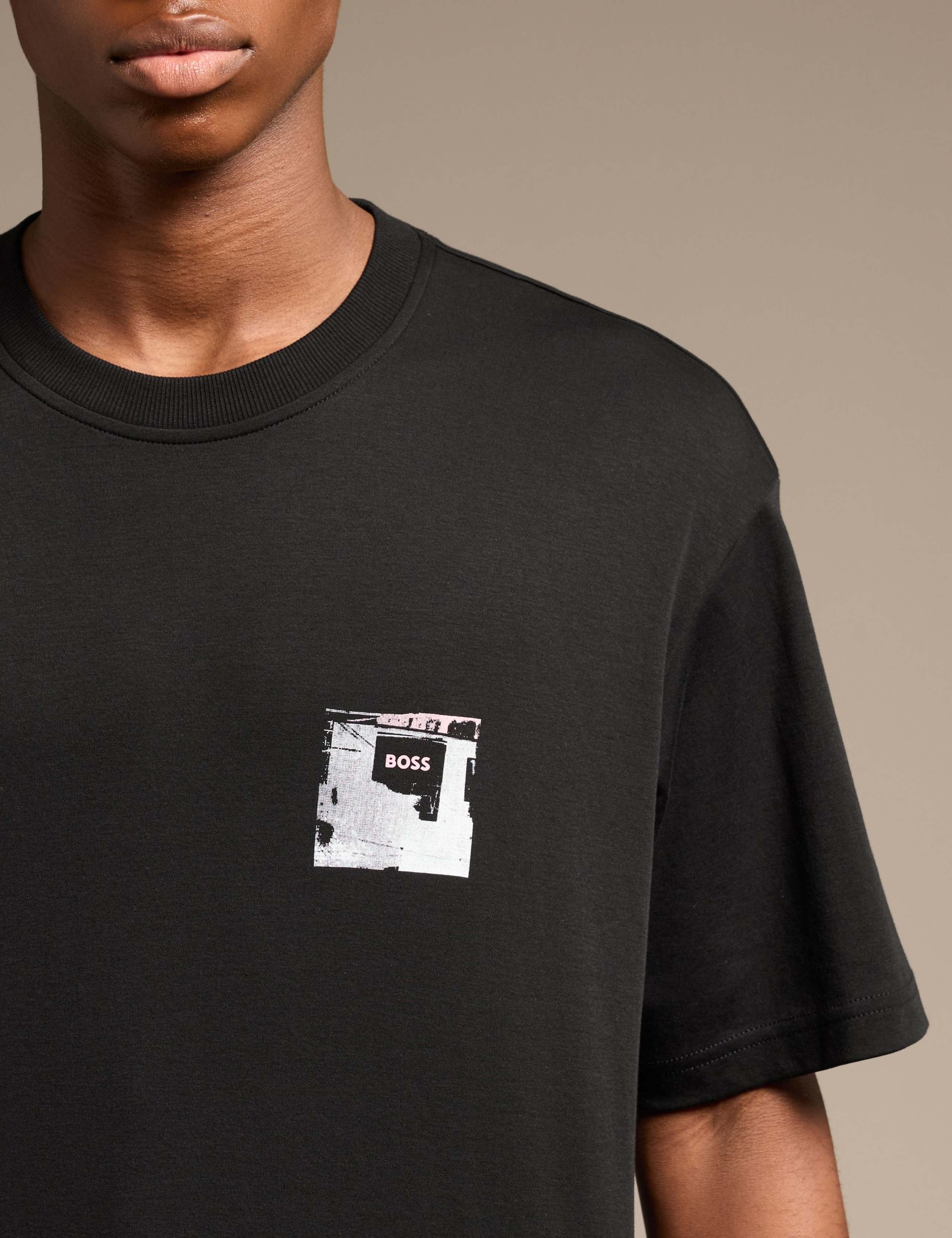 Pure Cotton Crew Neck Graphic T-Shirt 4 of 8