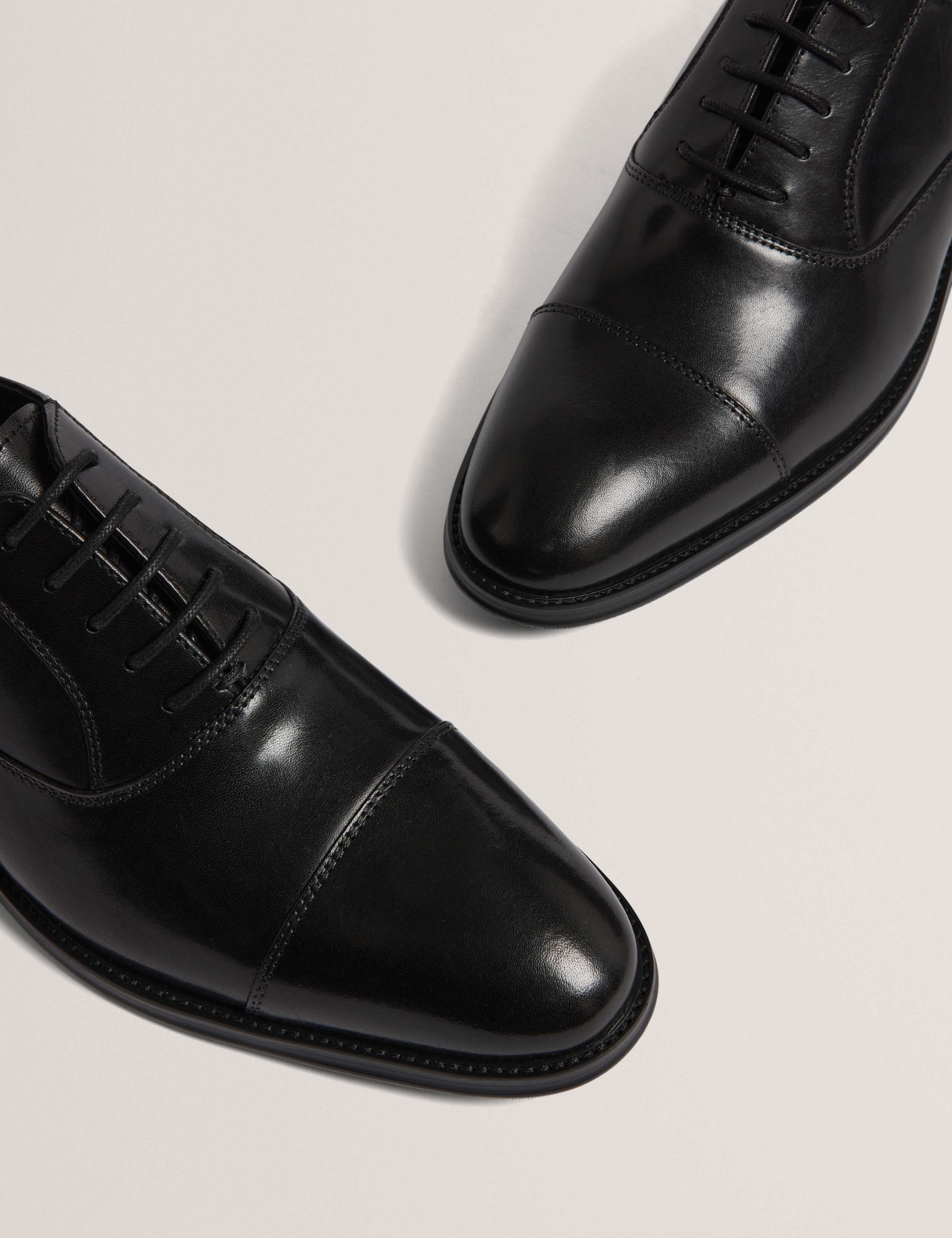 Leather Toe Cap Oxford Shoes 3 of 4