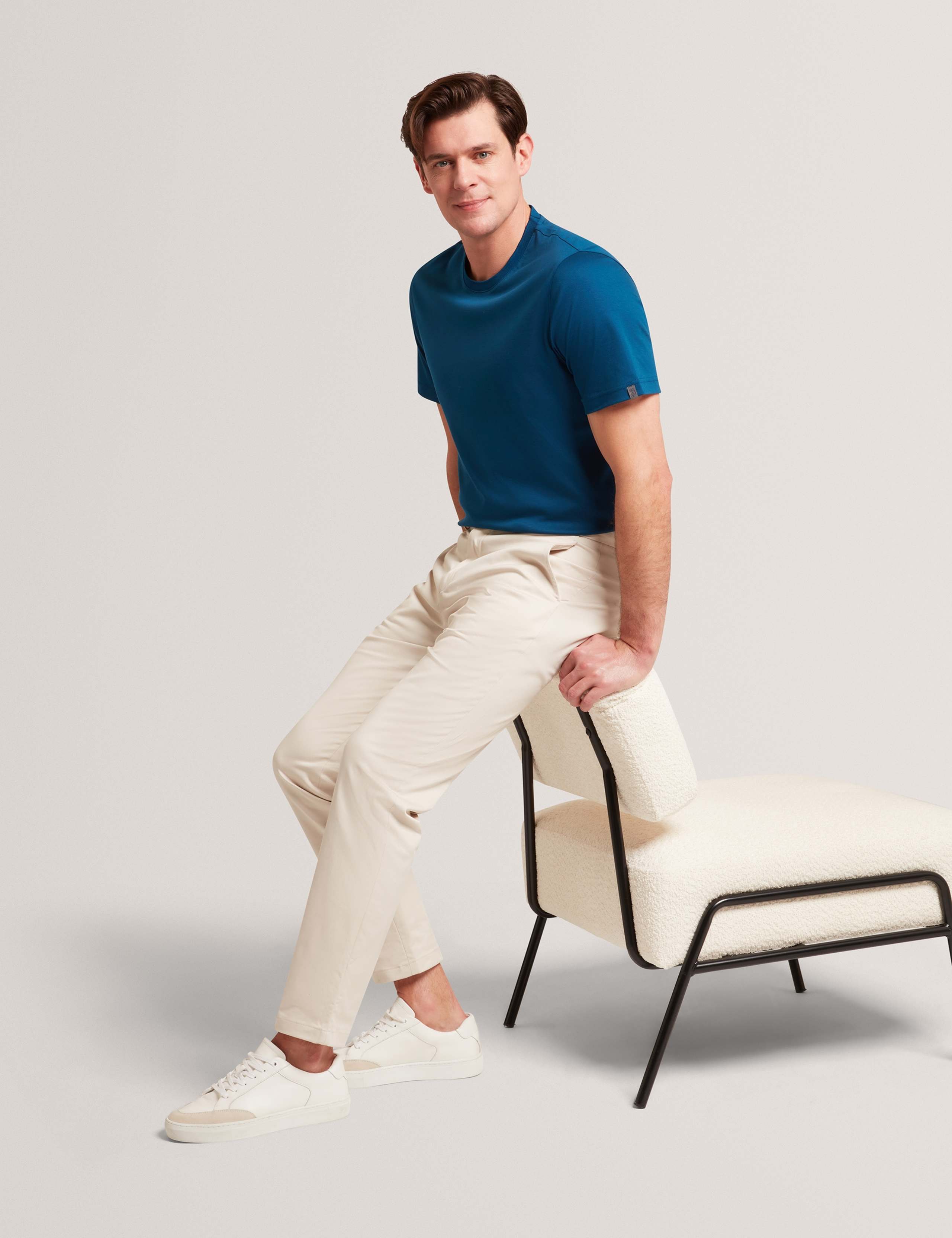 Regular Fit Howeton Stretch Chinos 3 of 6