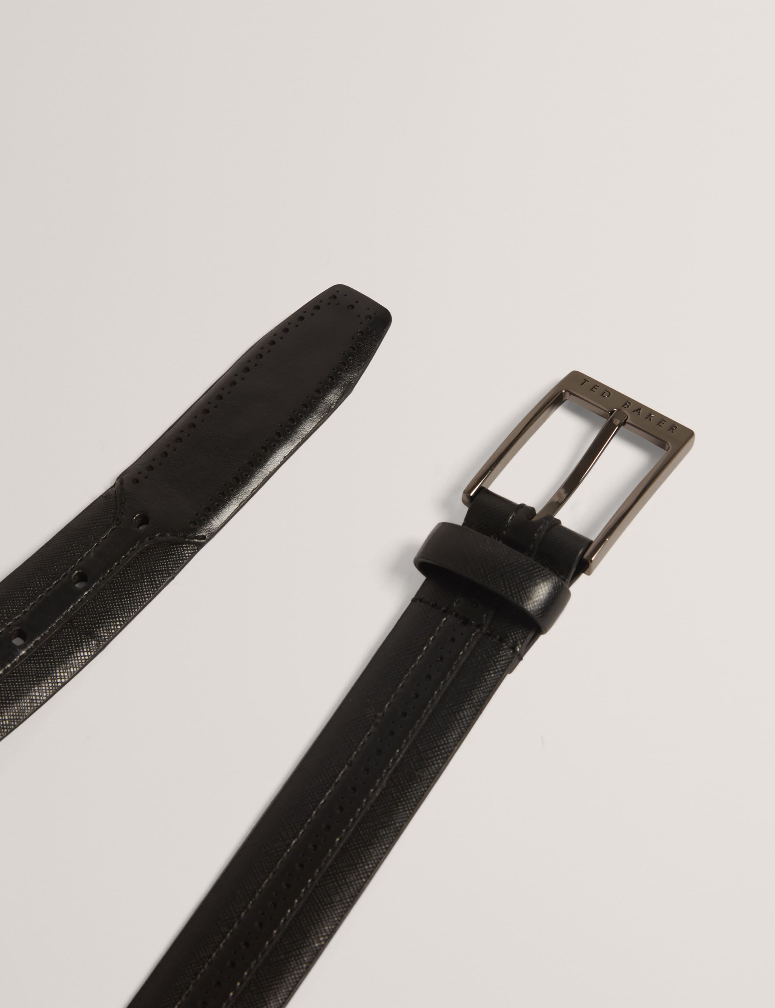 Leather Brogue Detail Belt 3 of 4