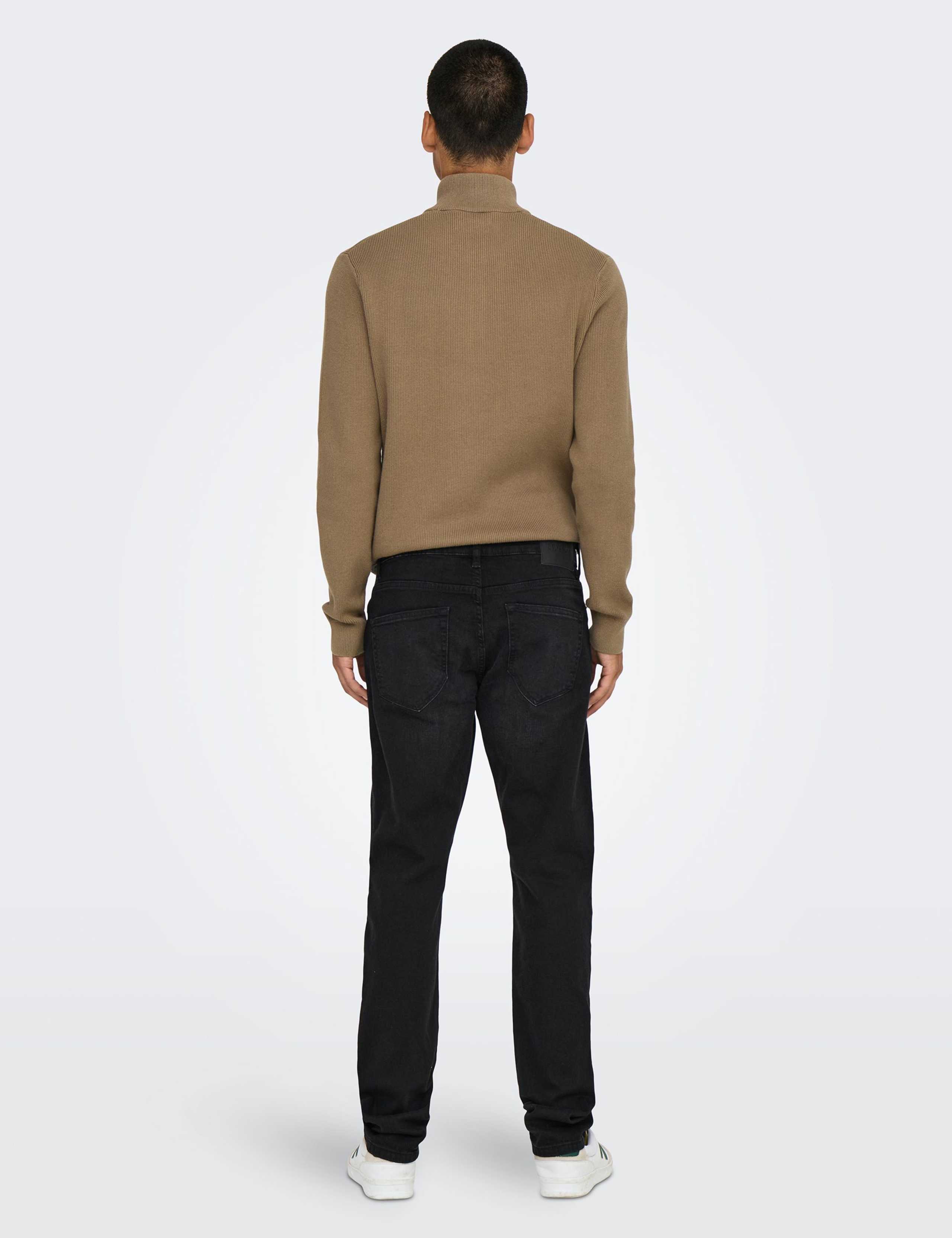 Regular Fit 5 Pocket Jeans 3 of 7