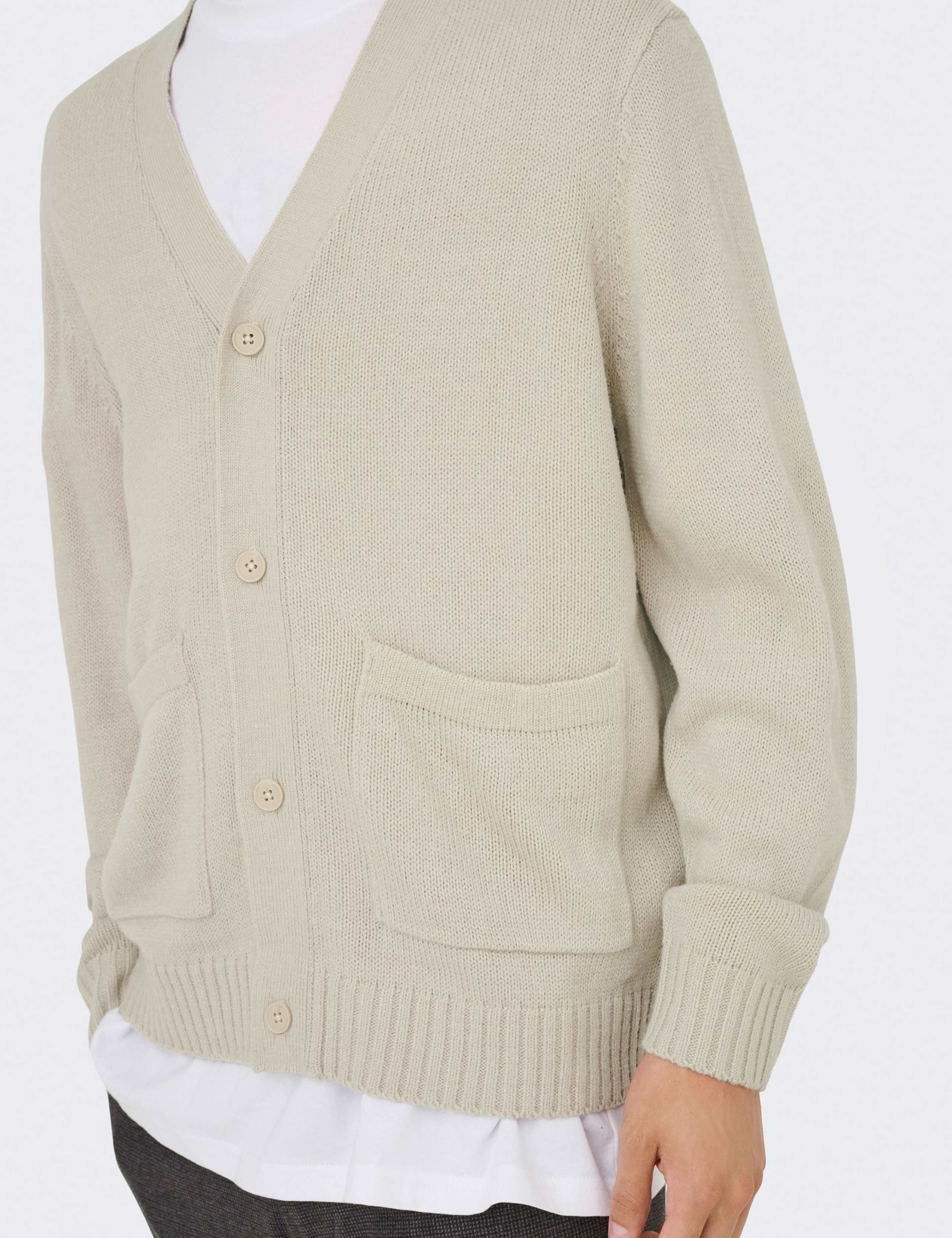 V-Neck Cardigan 4 of 7