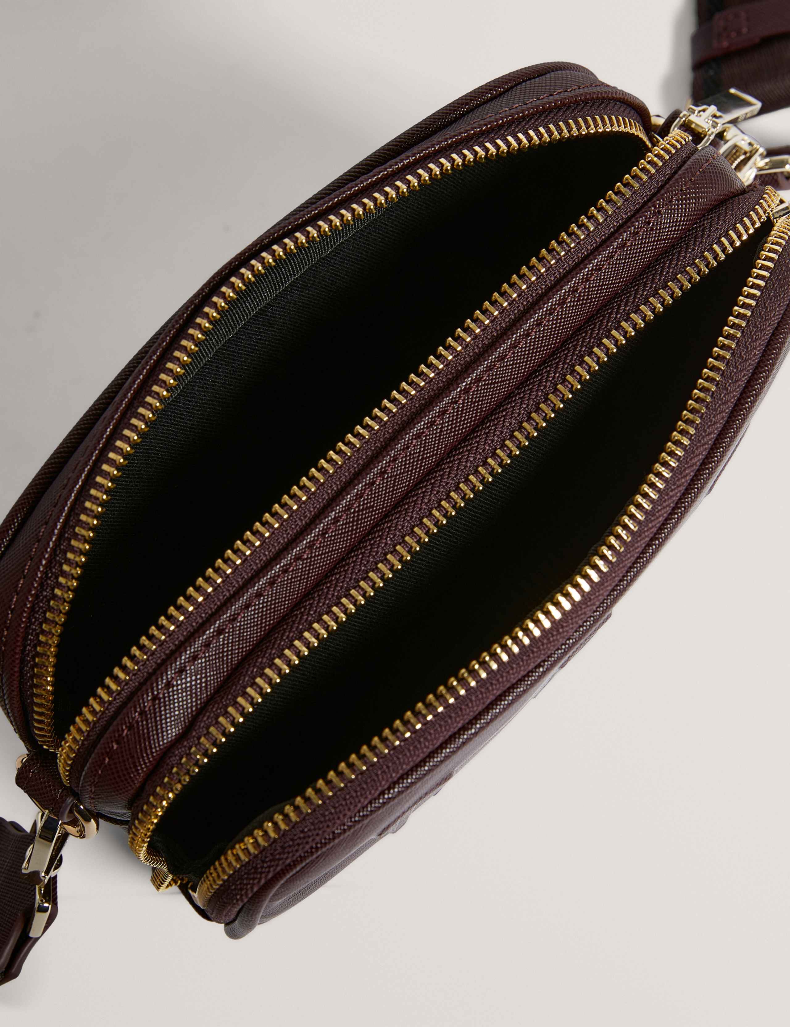 Camera Bag 3 of 5