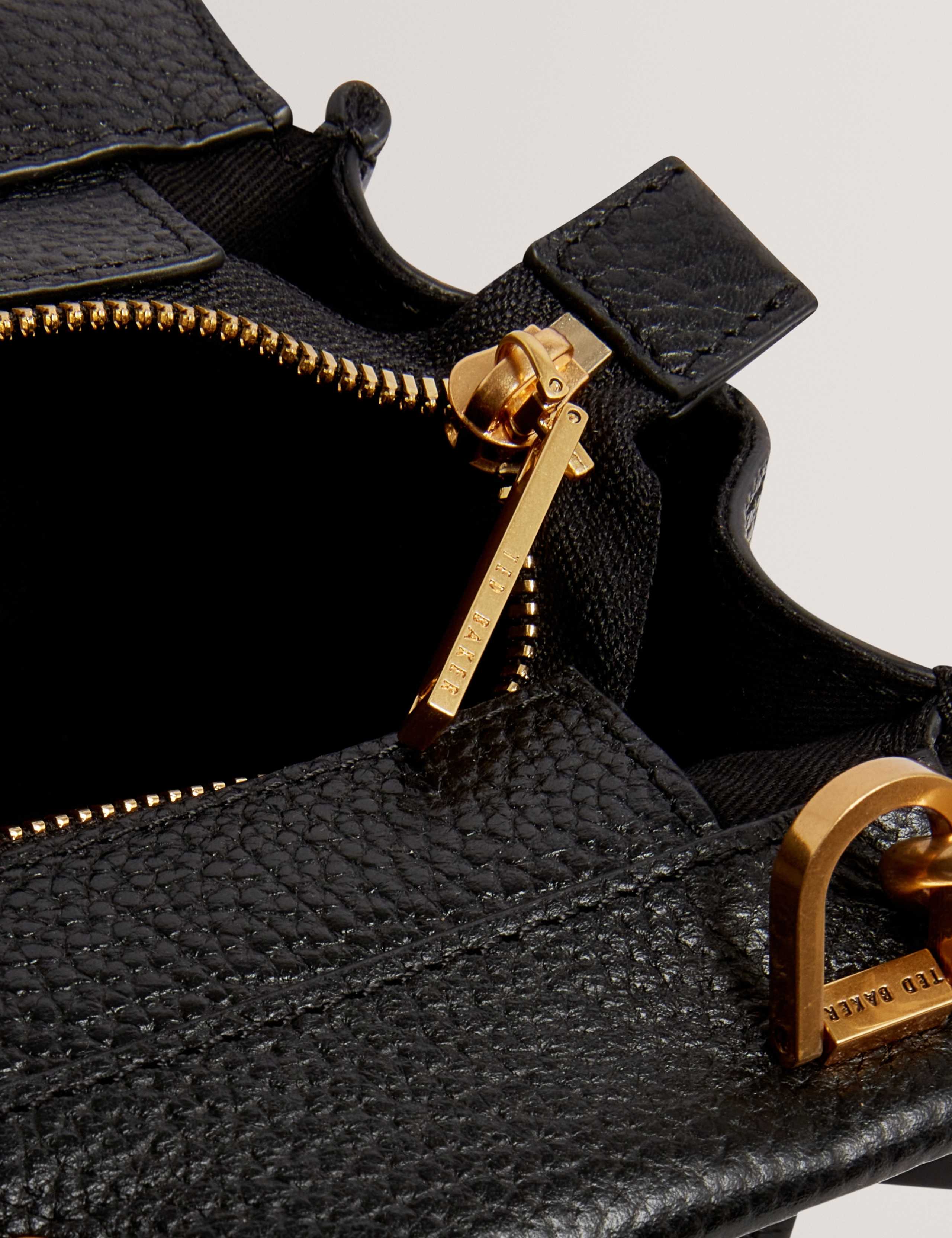 Leather Tote Bag 4 of 5