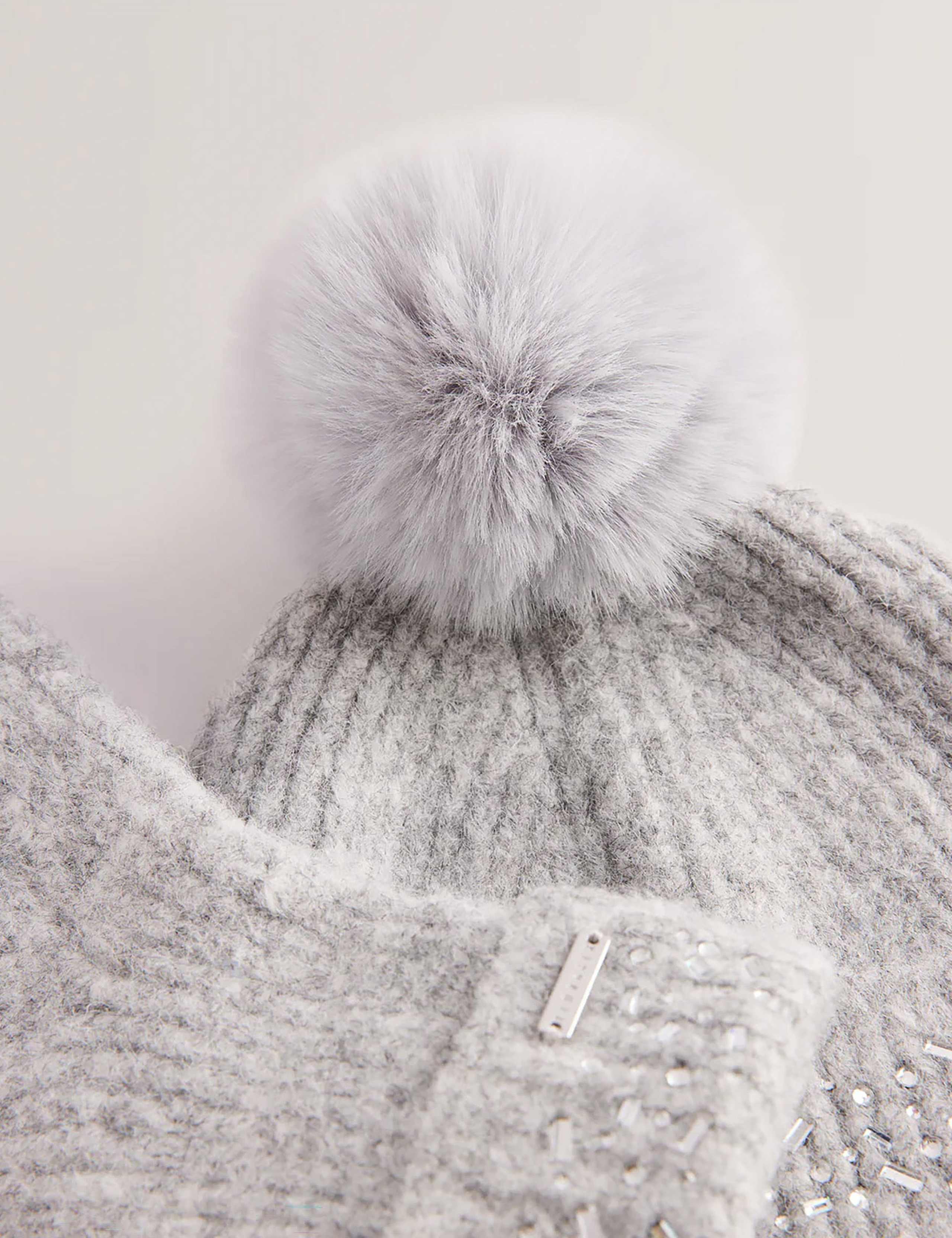 Knitted Rhinestone Hat and Gloves 2 of 3