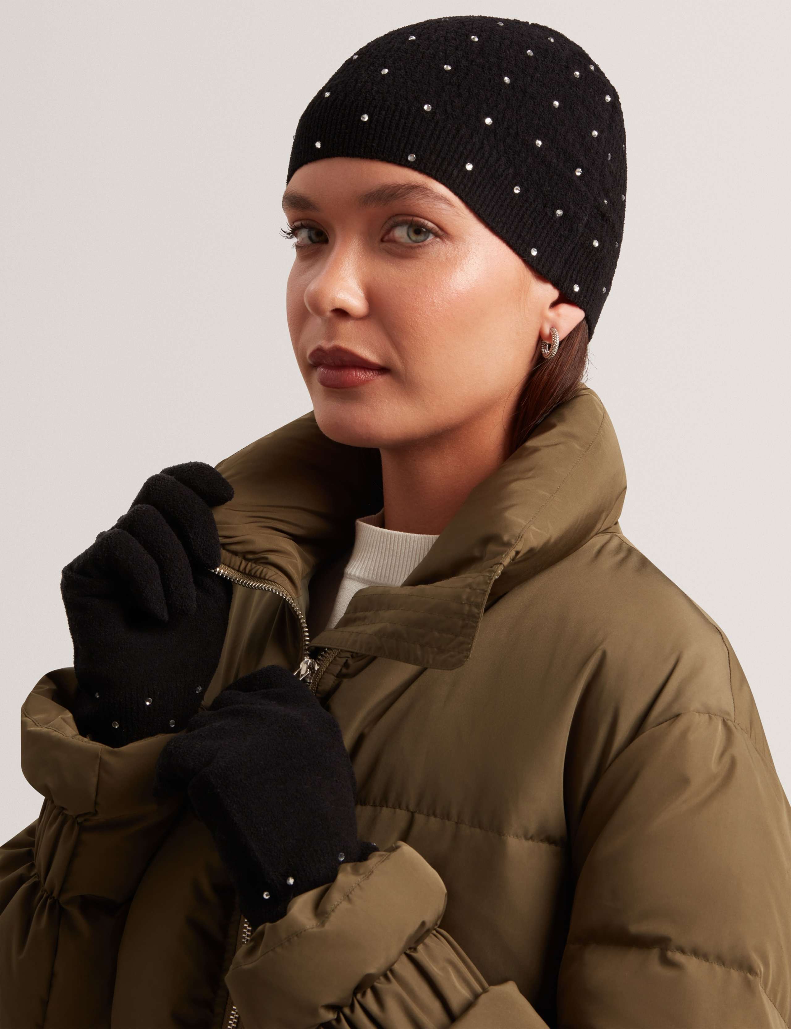 Diamanté Knitted Hat and Gloves Set 2 of 4