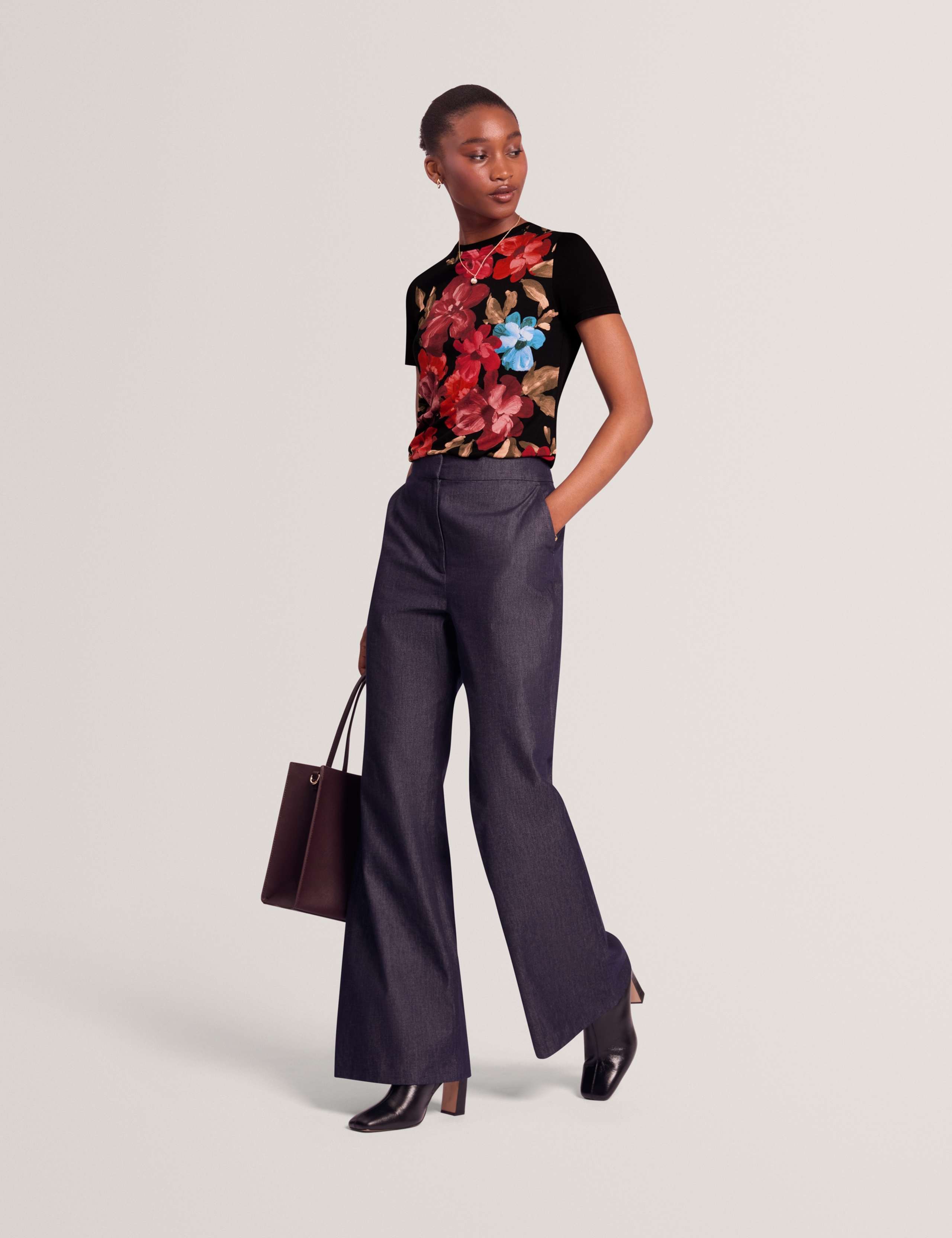 Floral Ruched Asymmetric Hem T-Shirt 5 of 7