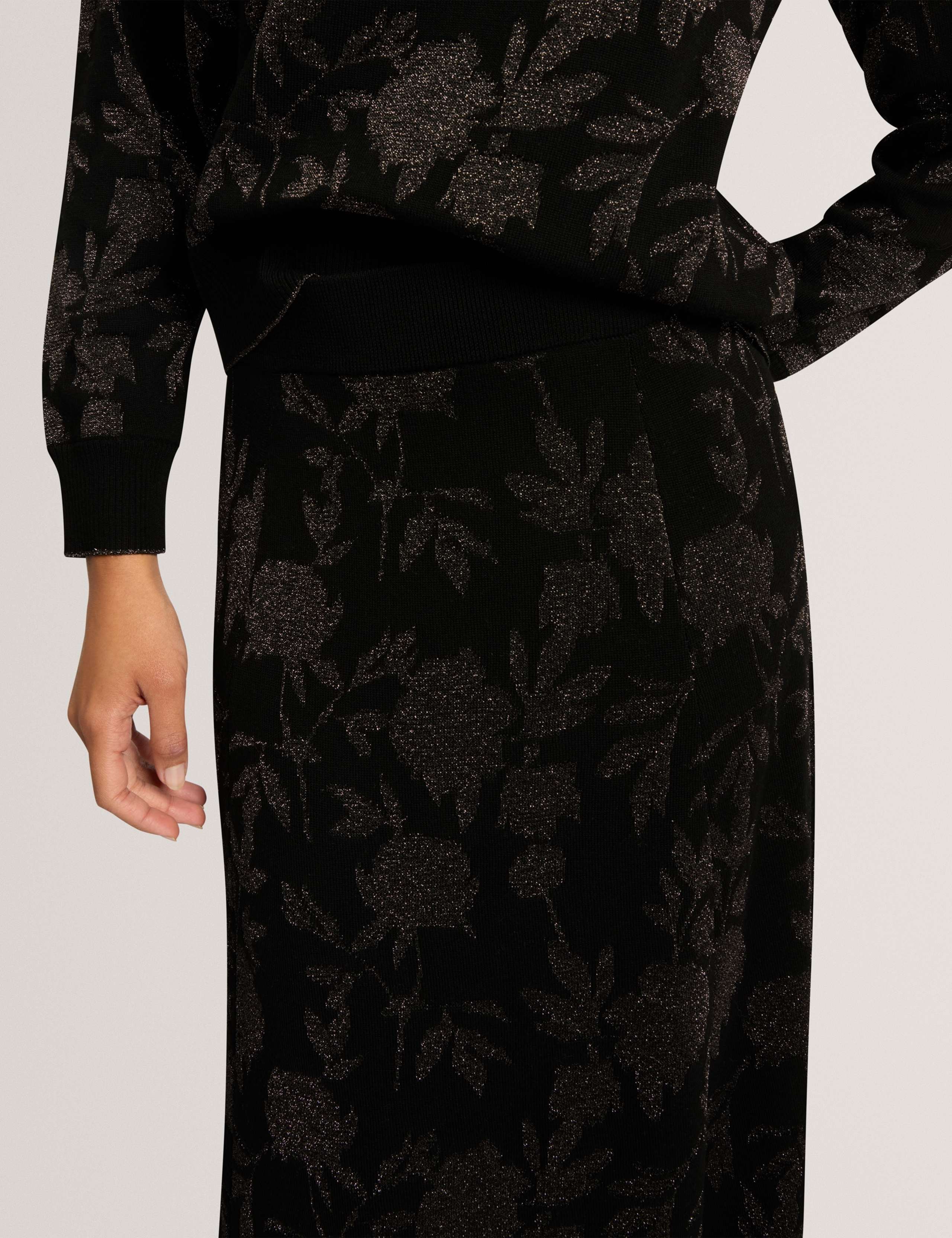 Wool Rich Jacquard Floral Midi A-Line Skirt 6 of 7
