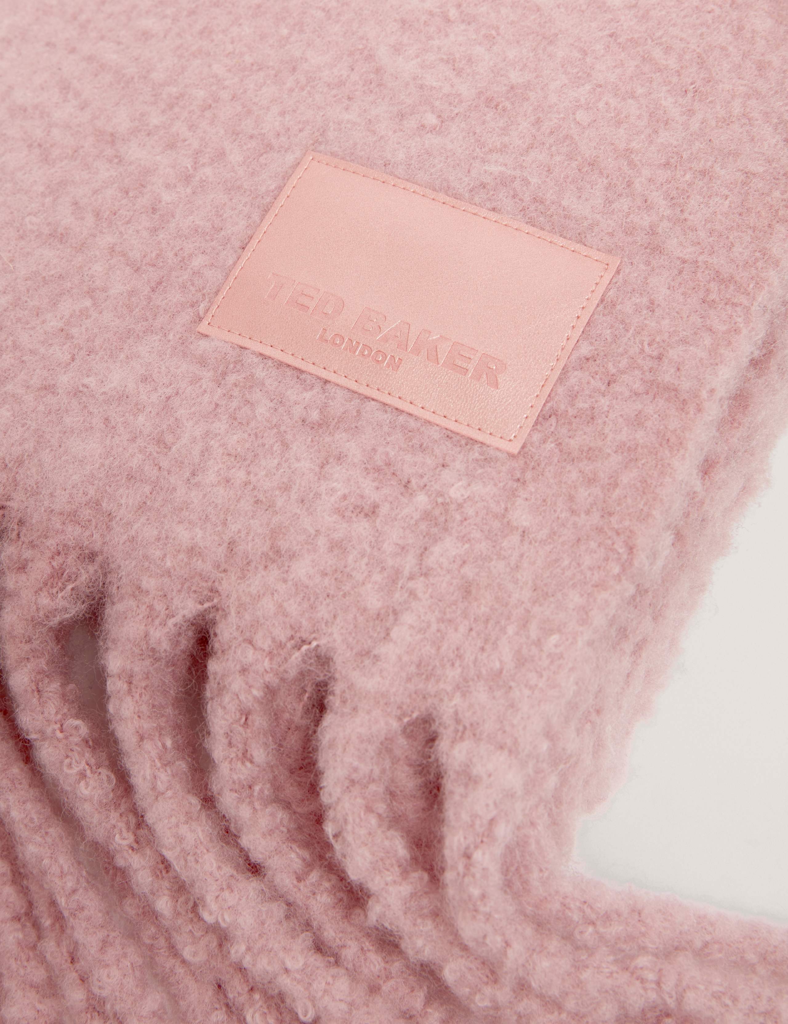 Textured Blanket Fringed Scarf with Wool 2 of 4