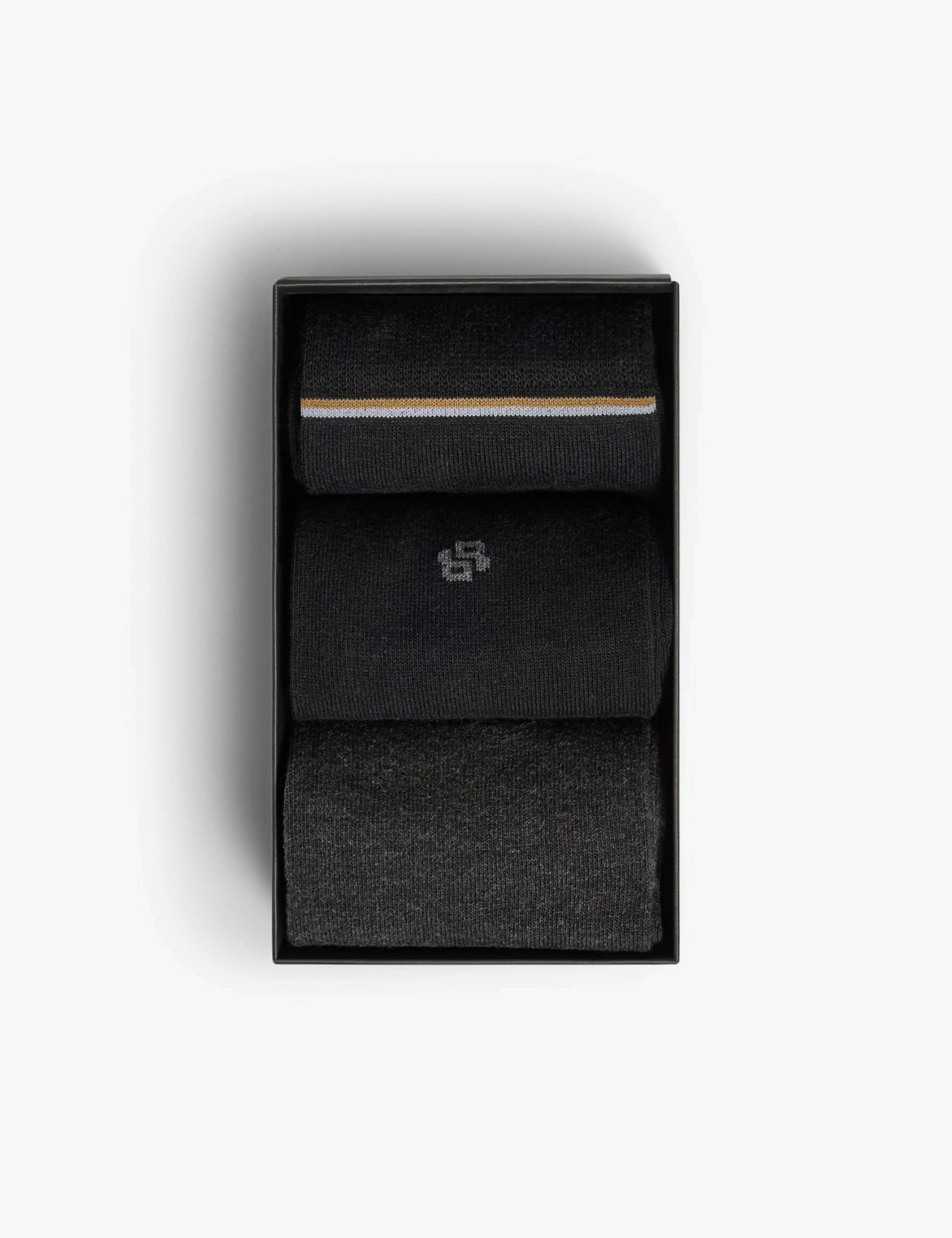 3 Pack Cotton Rich Socks in Gift Box 2 of 2