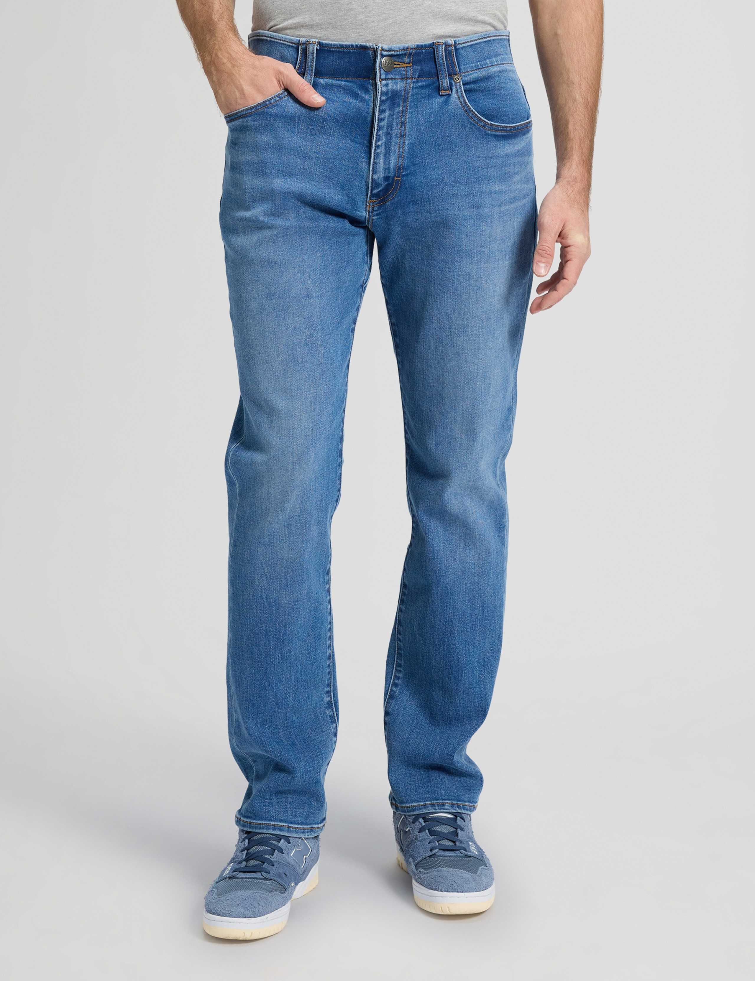 Straight Fit Vintage Wash 5 Pocket Jeans 2 of 6