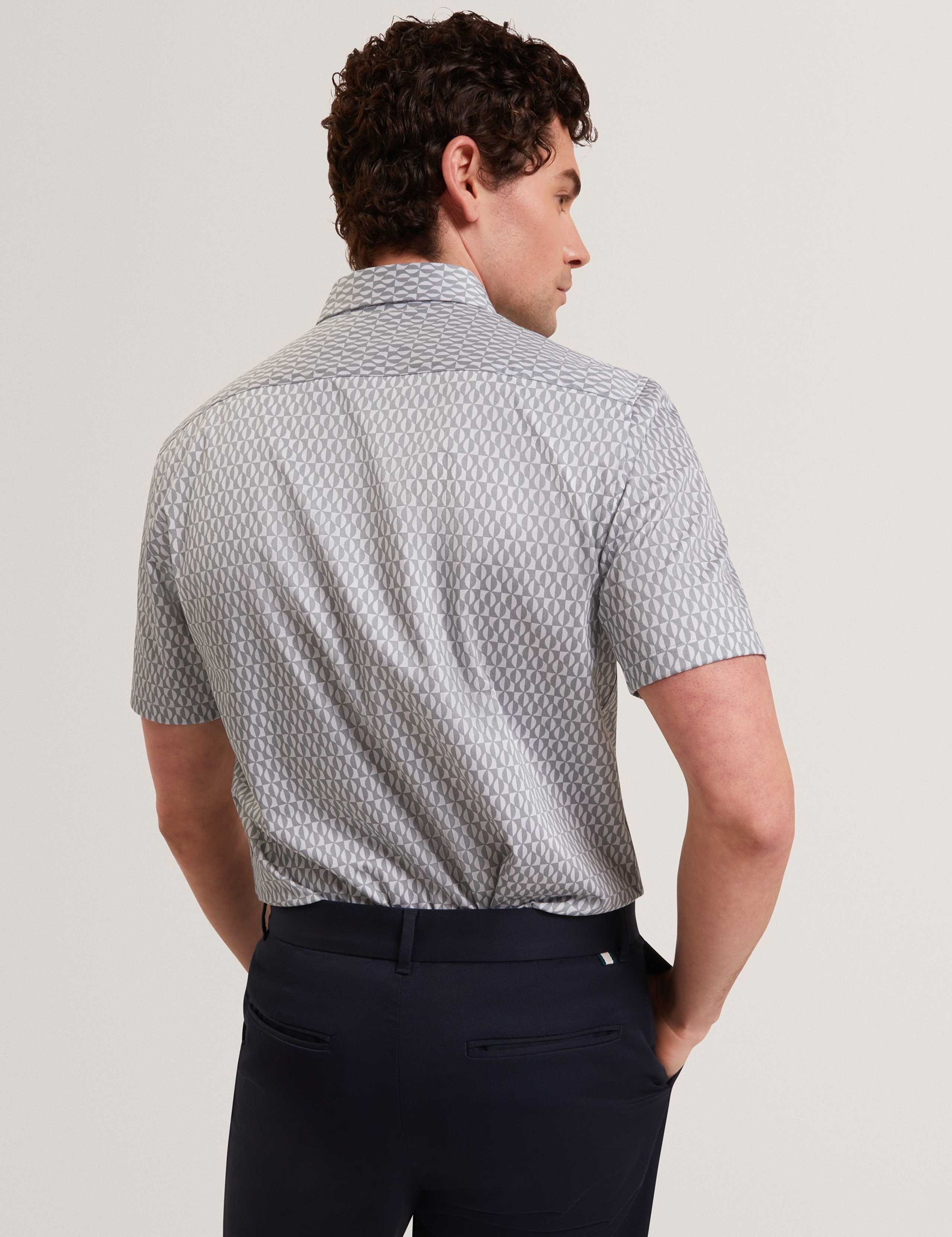 Regular Fit Cotton Rich Short Sleeve Cambay Shirt 5 of 7