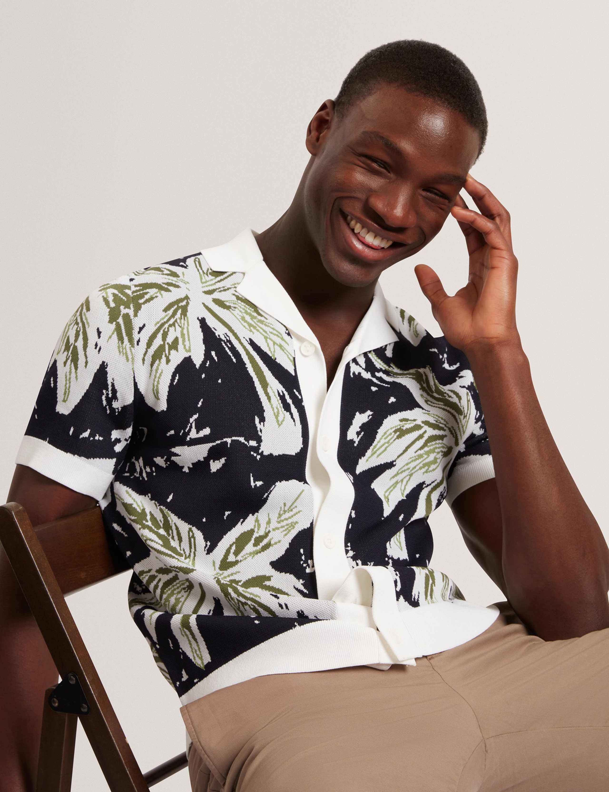 Regular Fit Floral Knitted Shirt 3 of 7