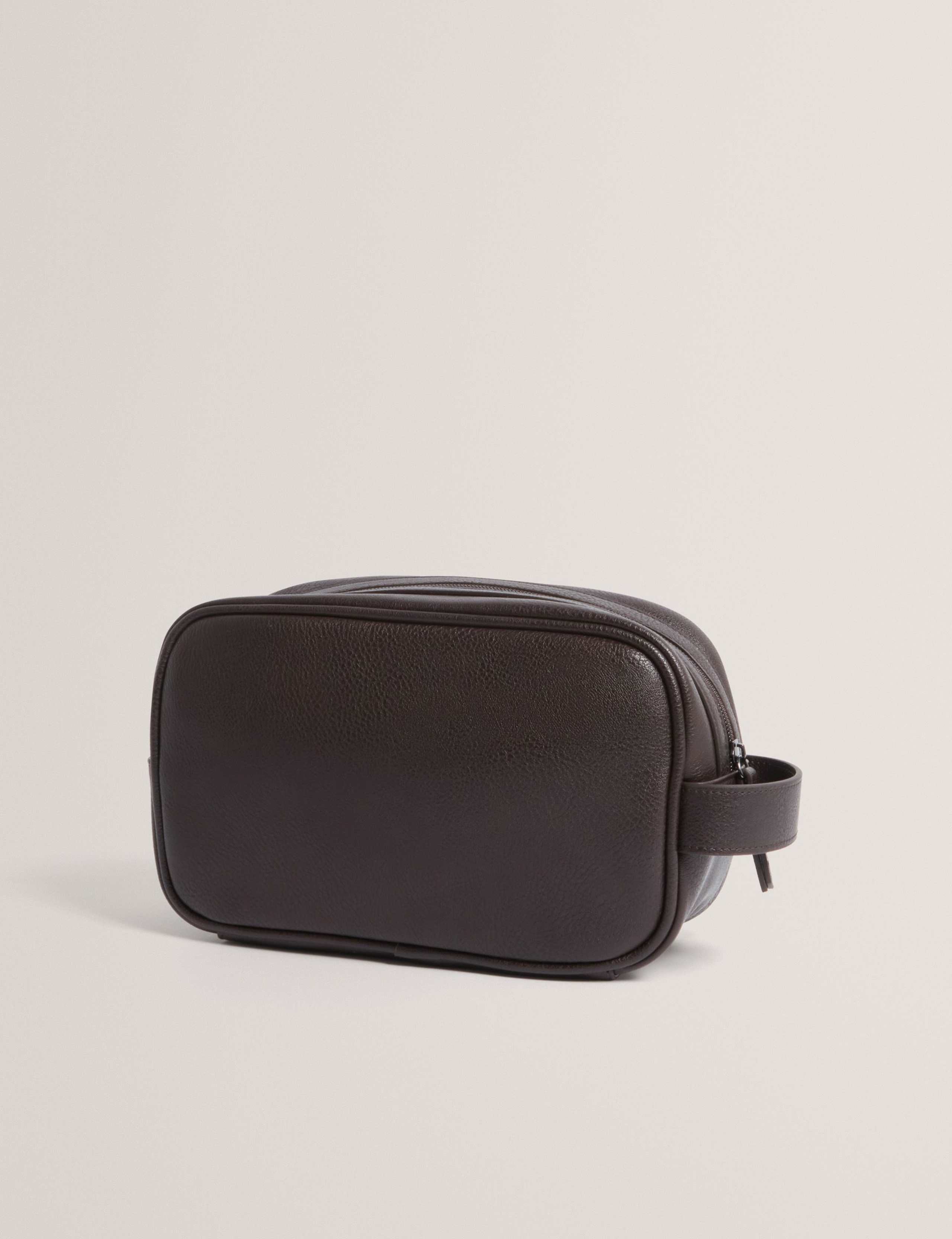 Stripe Washbag 3 of 4