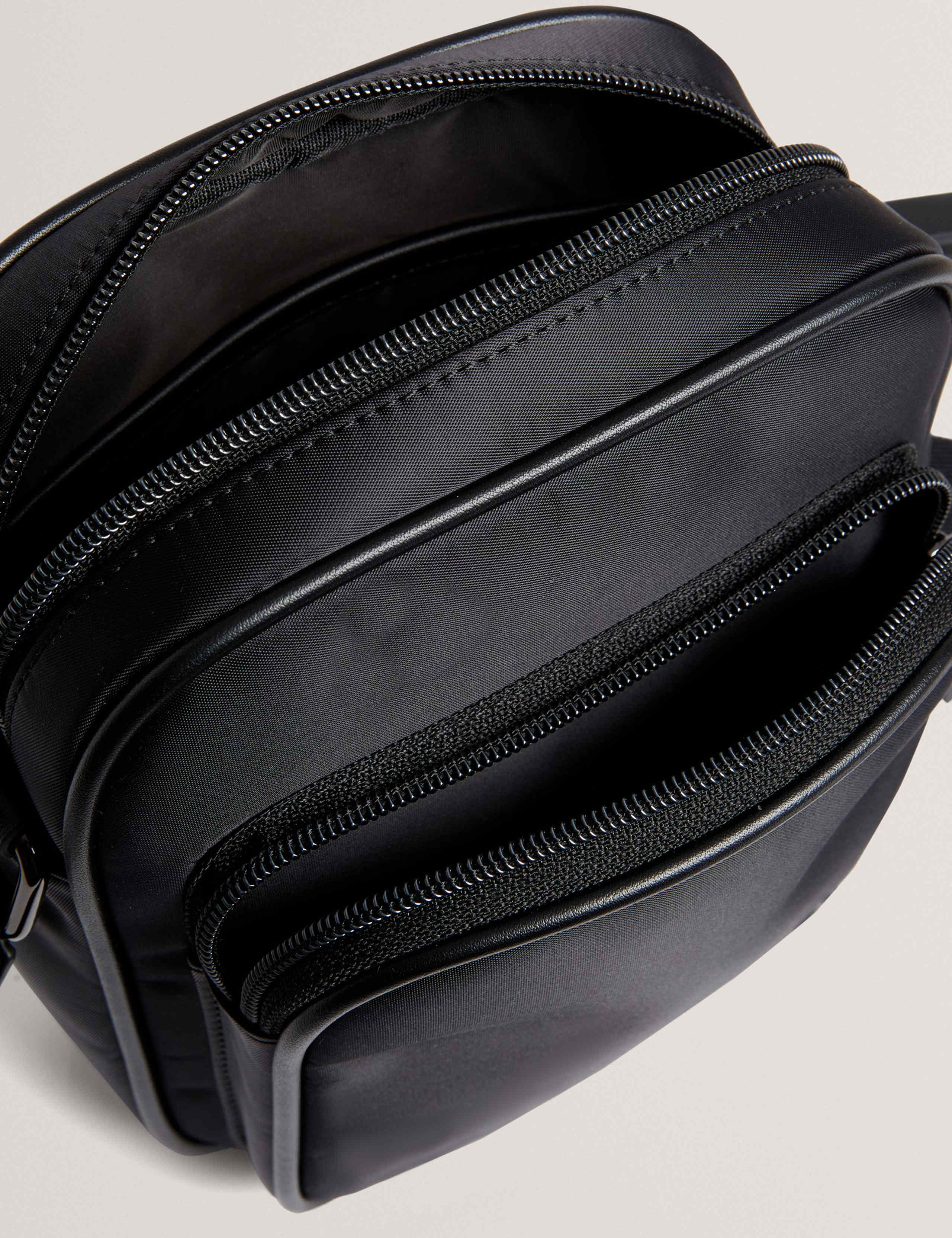 Cross Body Bag 3 of 4