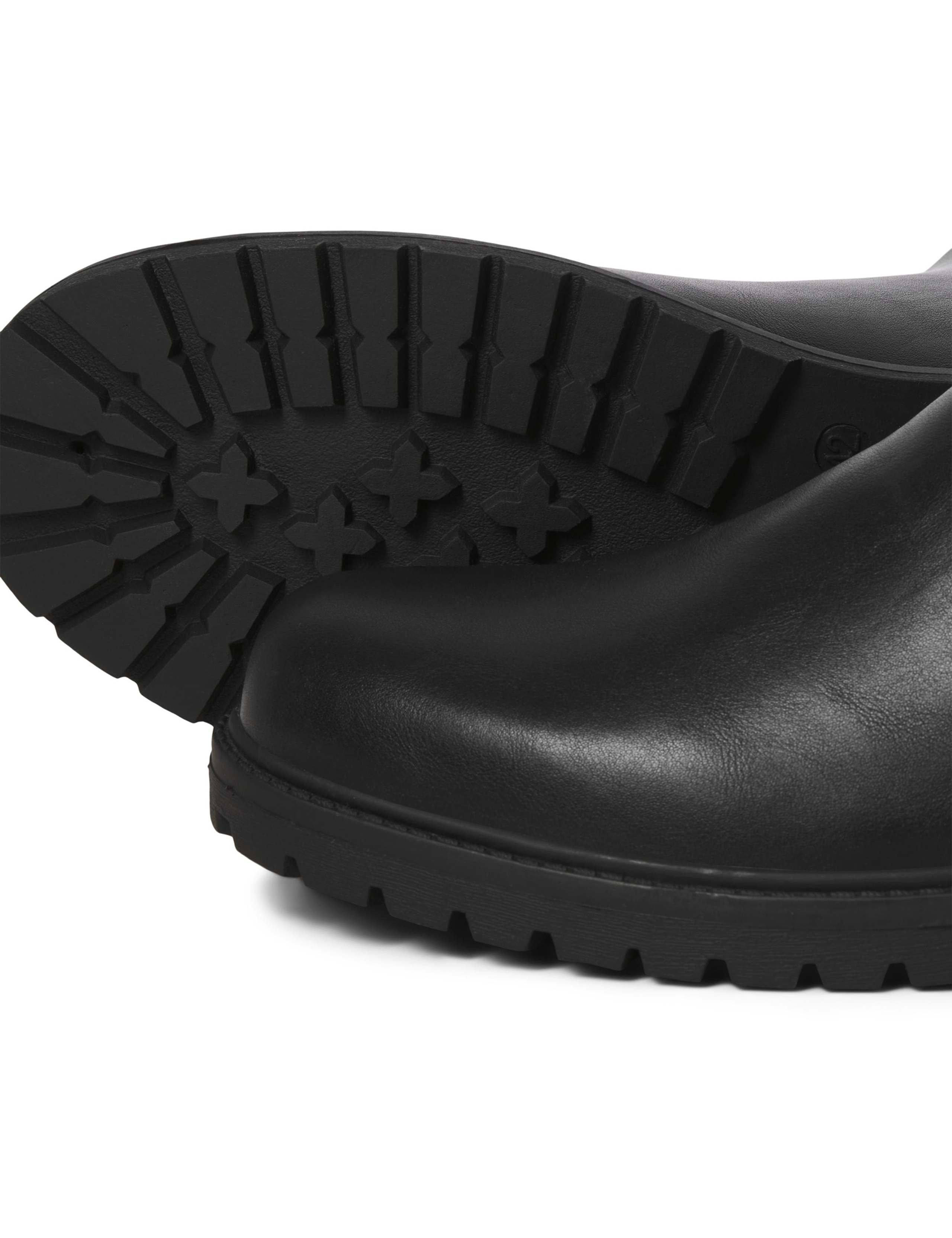 Slip On Chelsea Boots 4 of 4