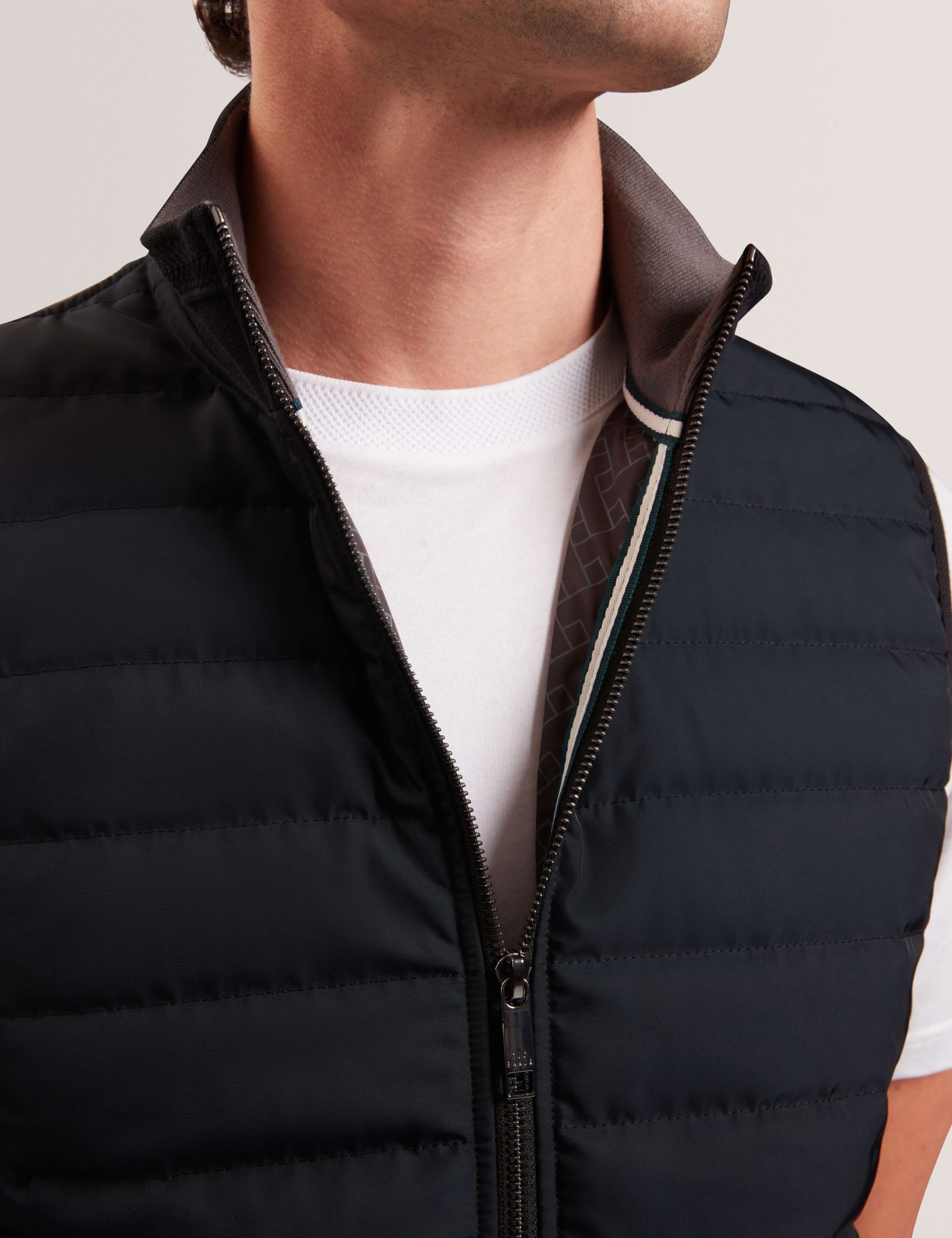 Cotton Blend Quilted Gilet 6 of 7
