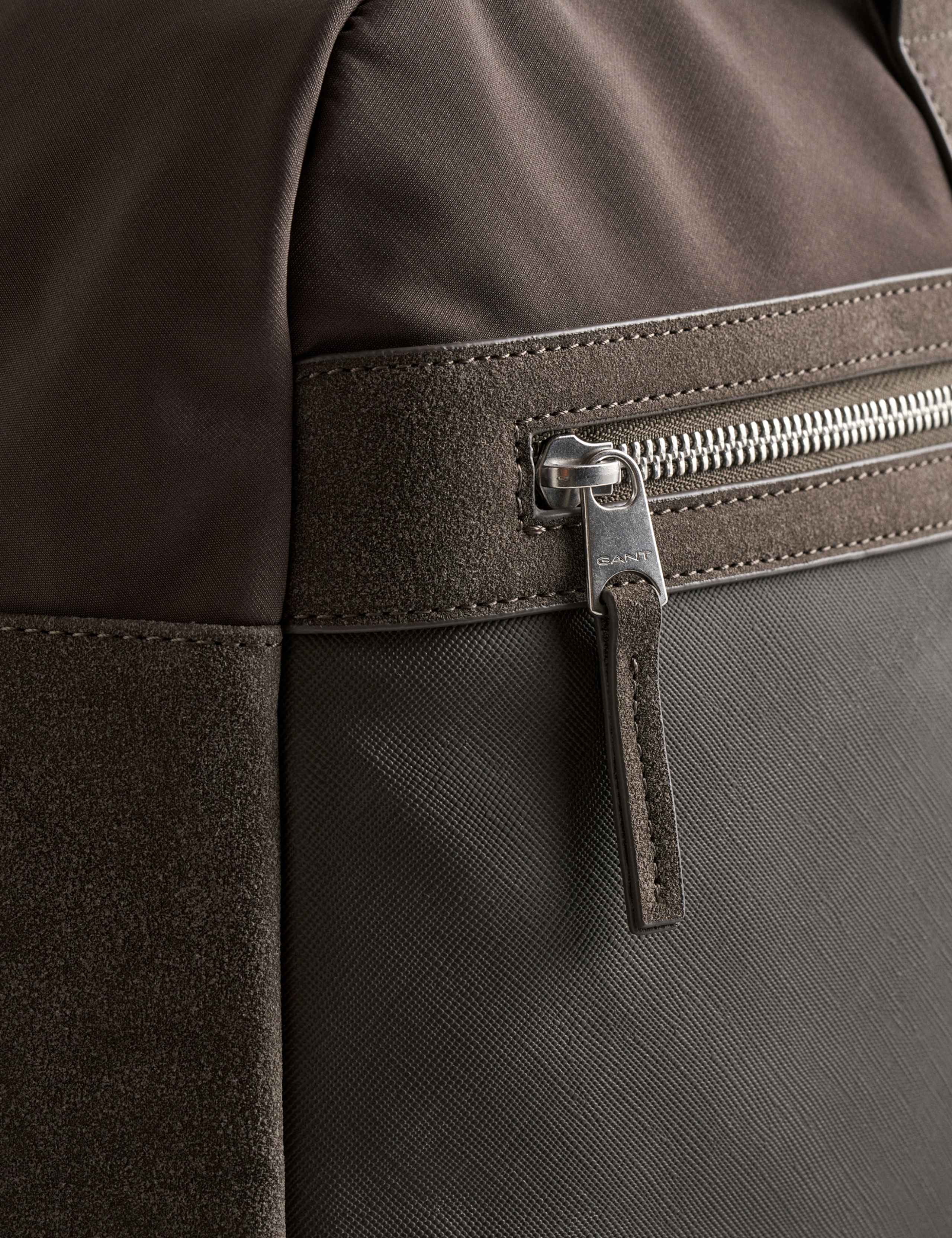 Weekend Bag 3 of 5