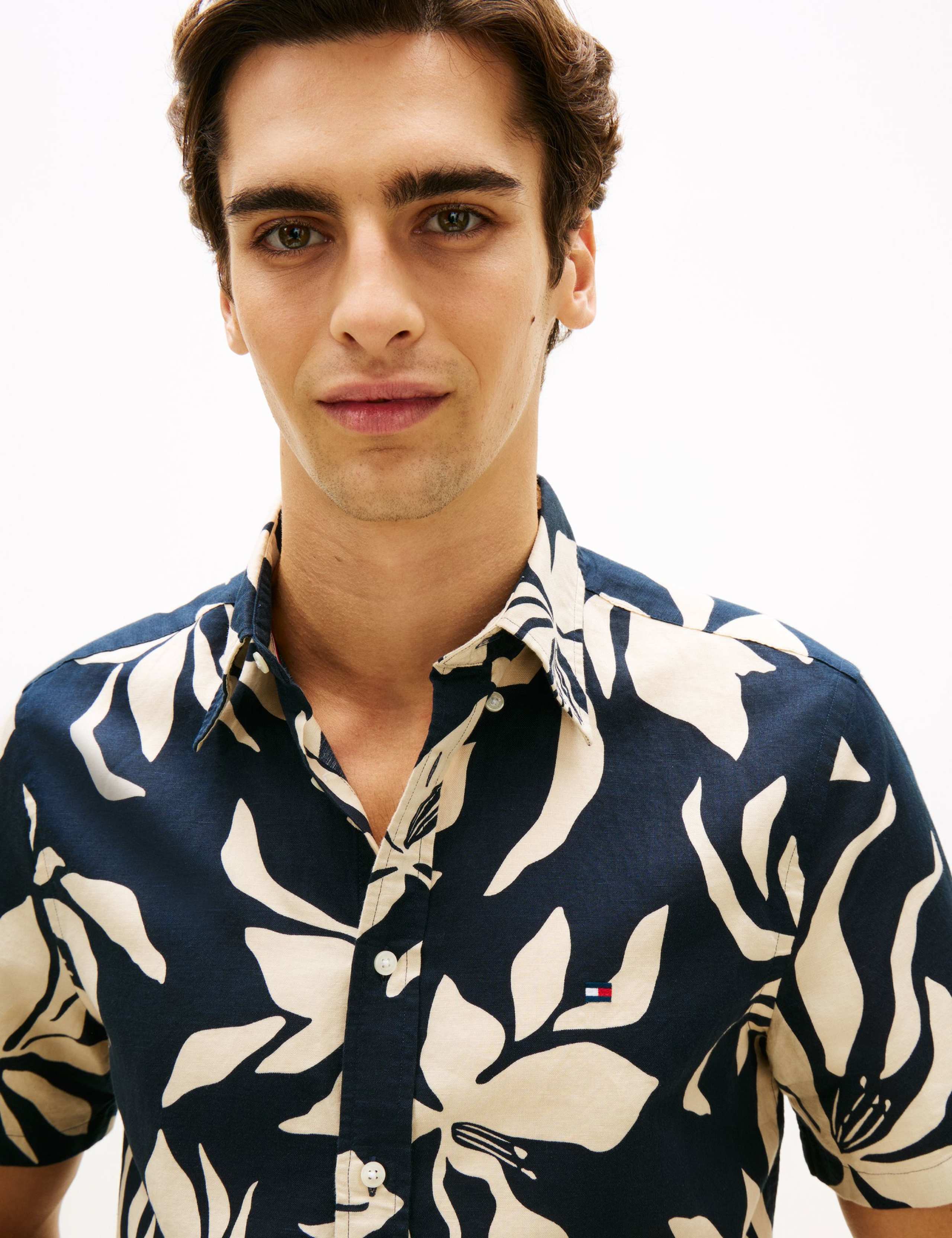 Regular Fit Linen Blend Floral Shirt 4 of 5