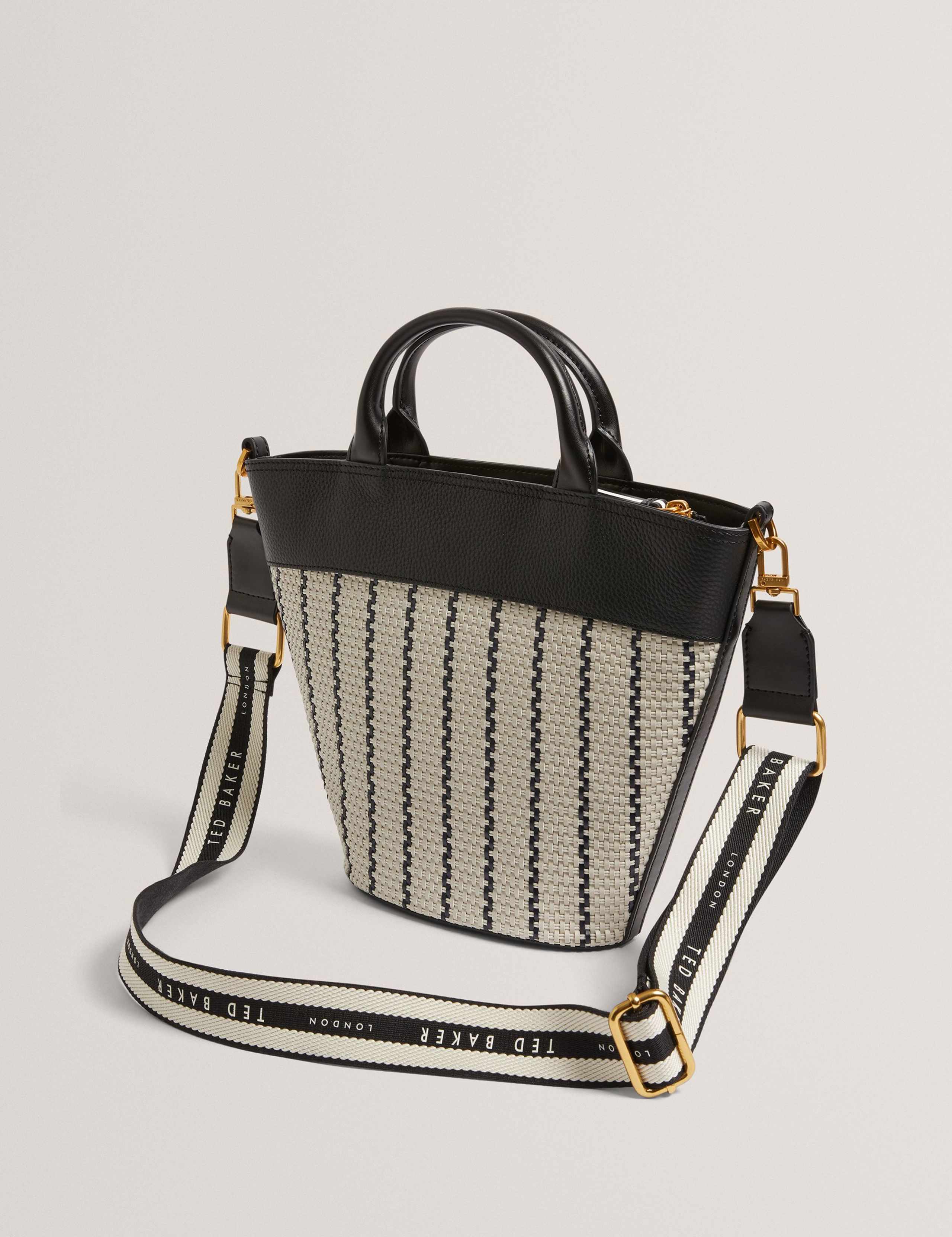 Bucket Bag 4 of 4