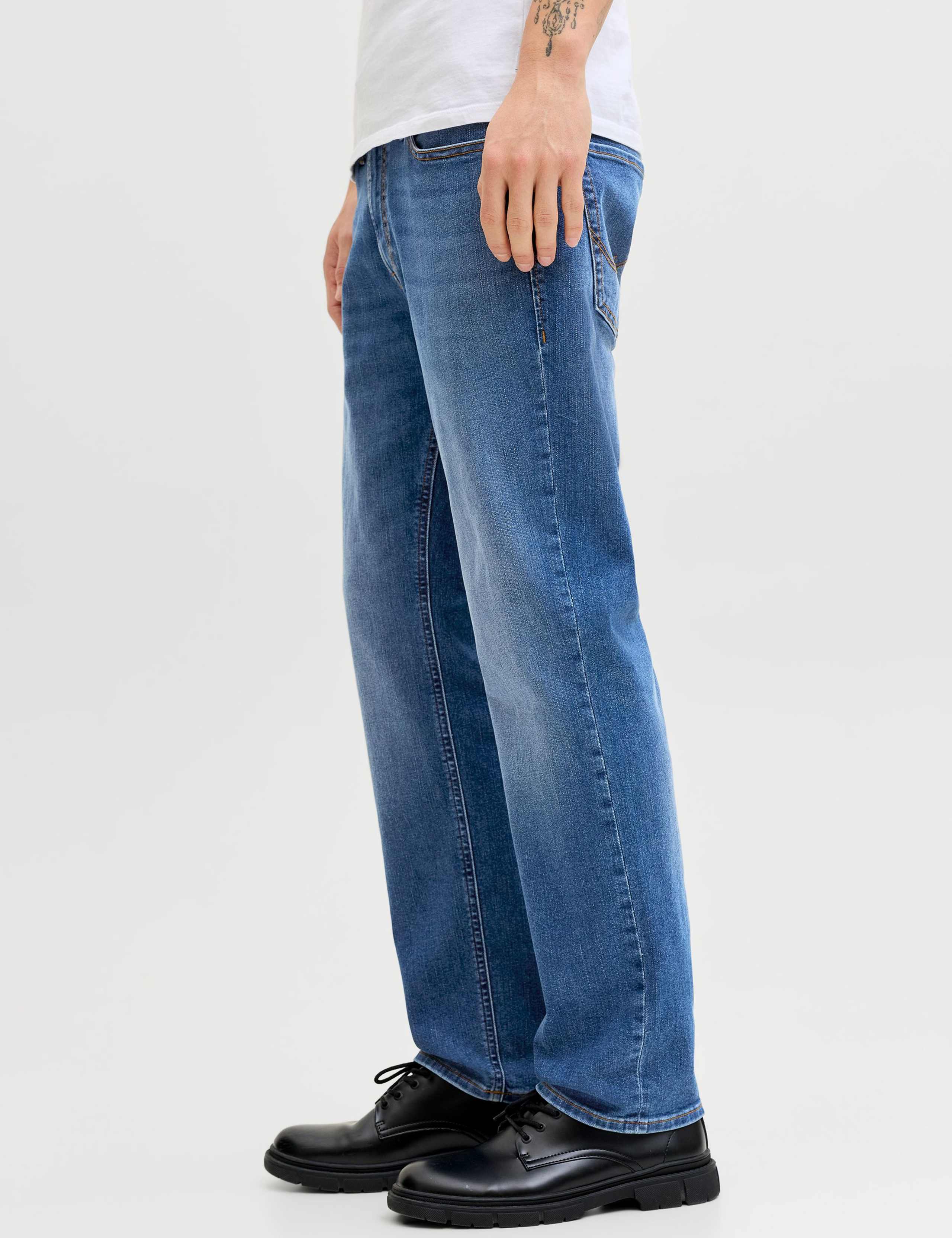 Regular Fit Cotton Rich Jeans 5 of 8