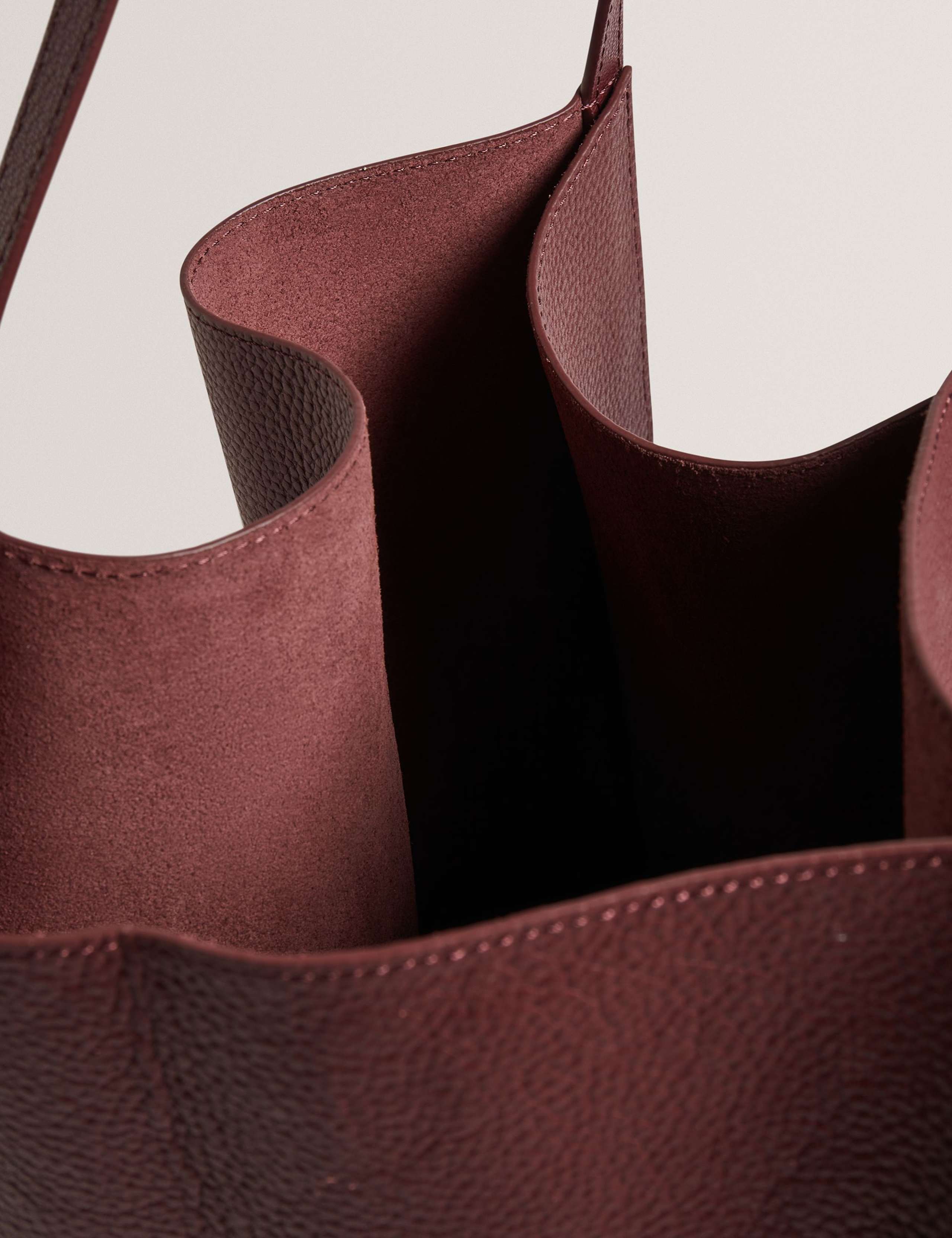 Tammila Large Leather Tote Bag 5 of 6