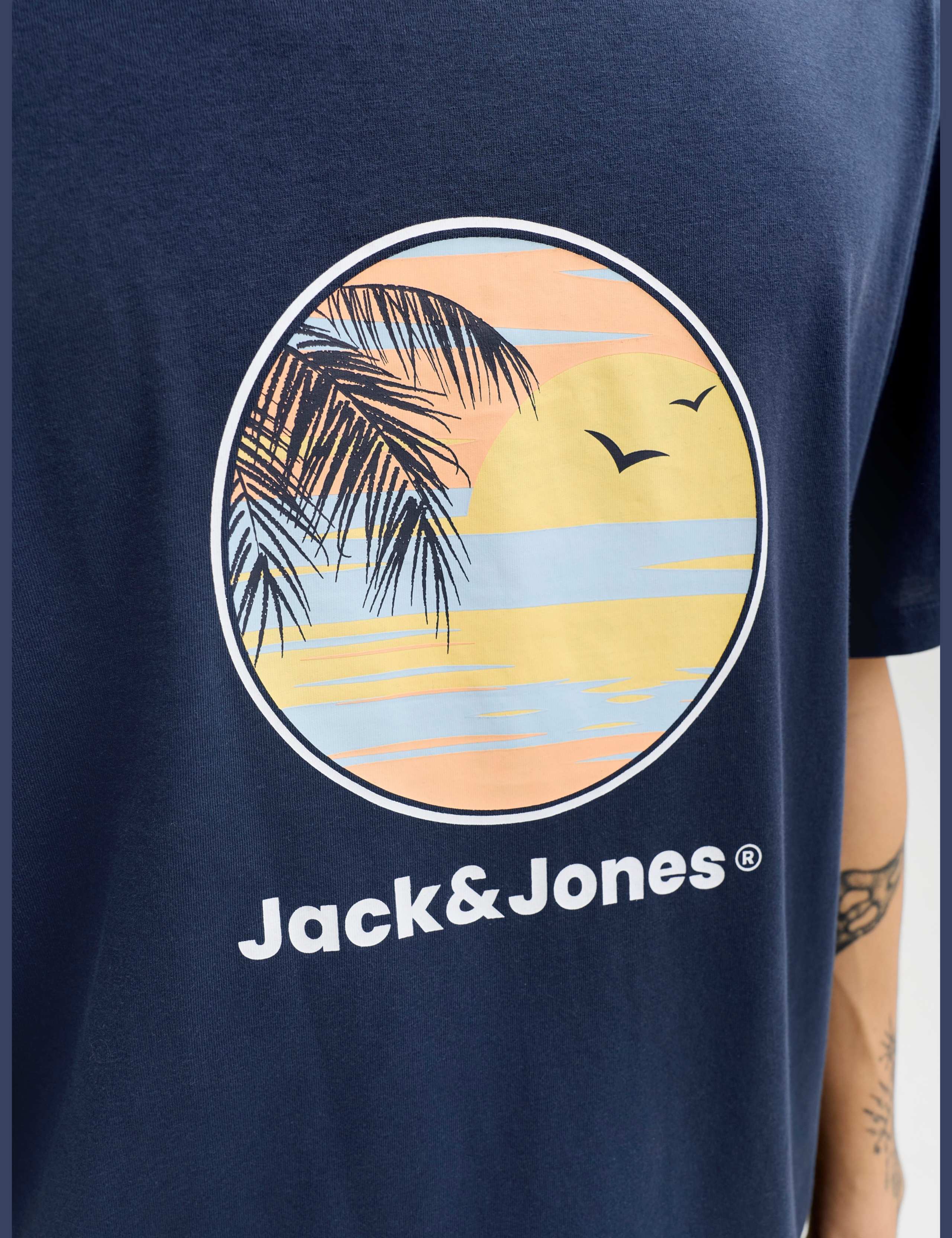 Pure Cotton Tropical Graphic T-Shirt 7 of 8