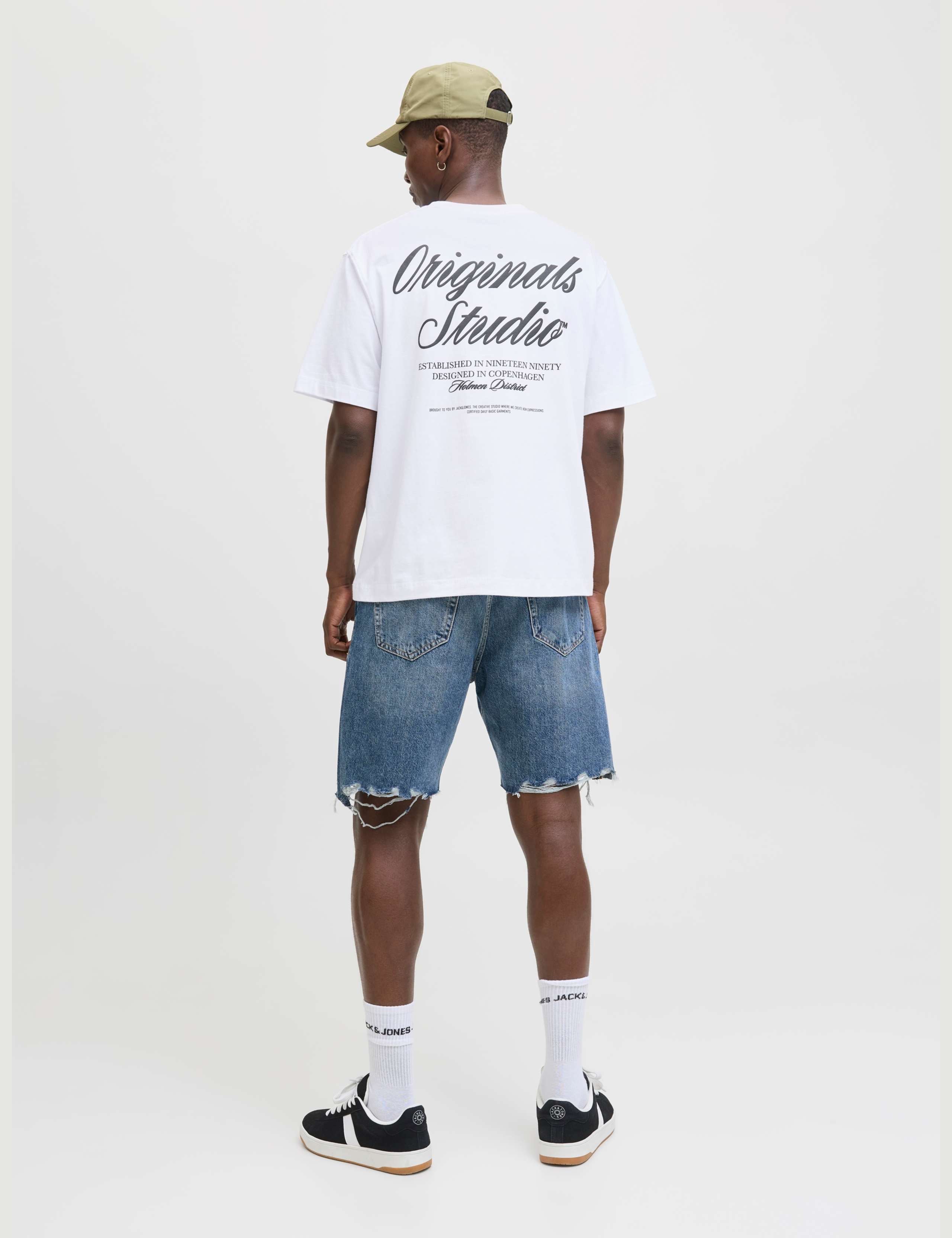 Pure Cotton Back Graphic T-Shirt 1 of 8