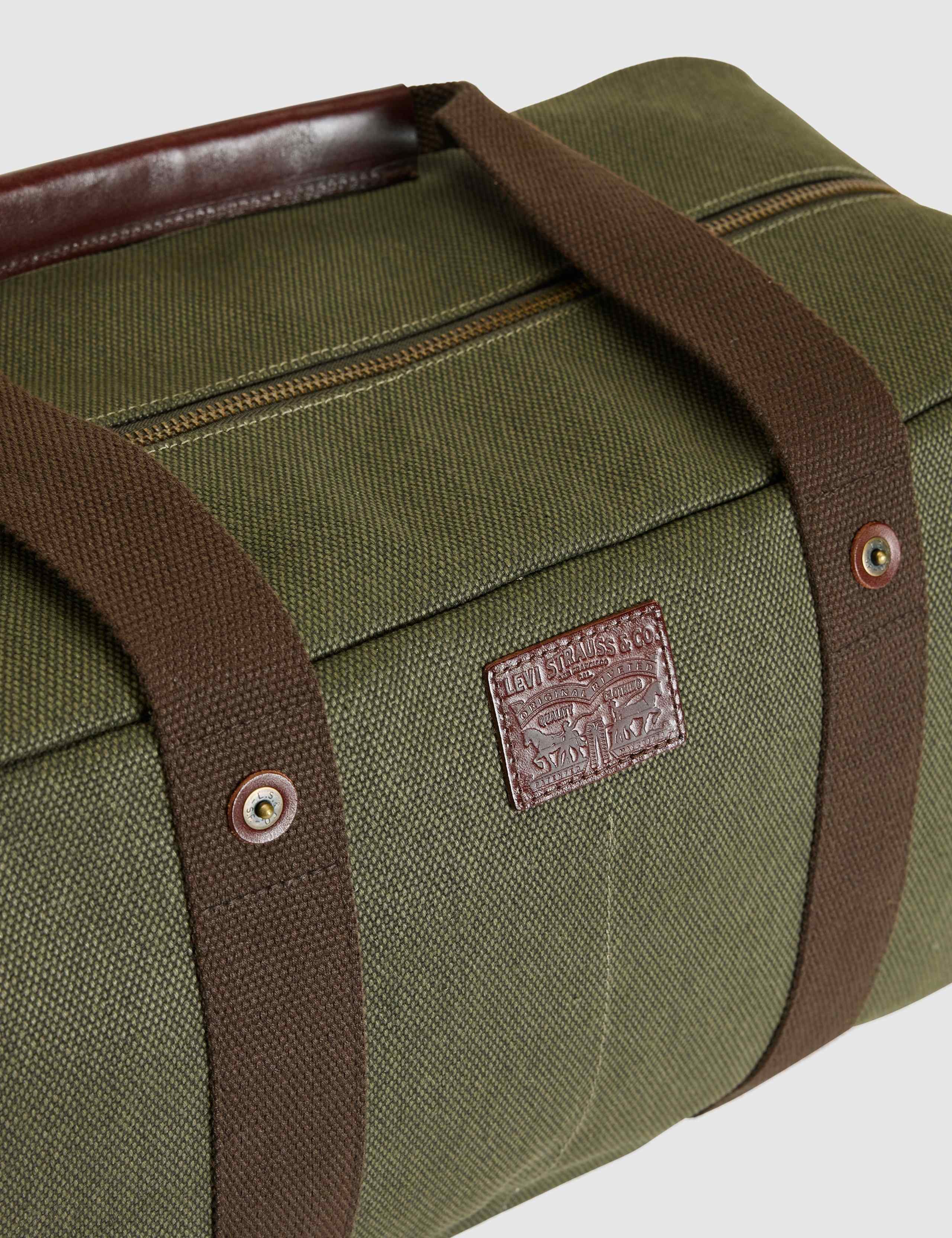 Canvas Weekend Bag 2 of 4