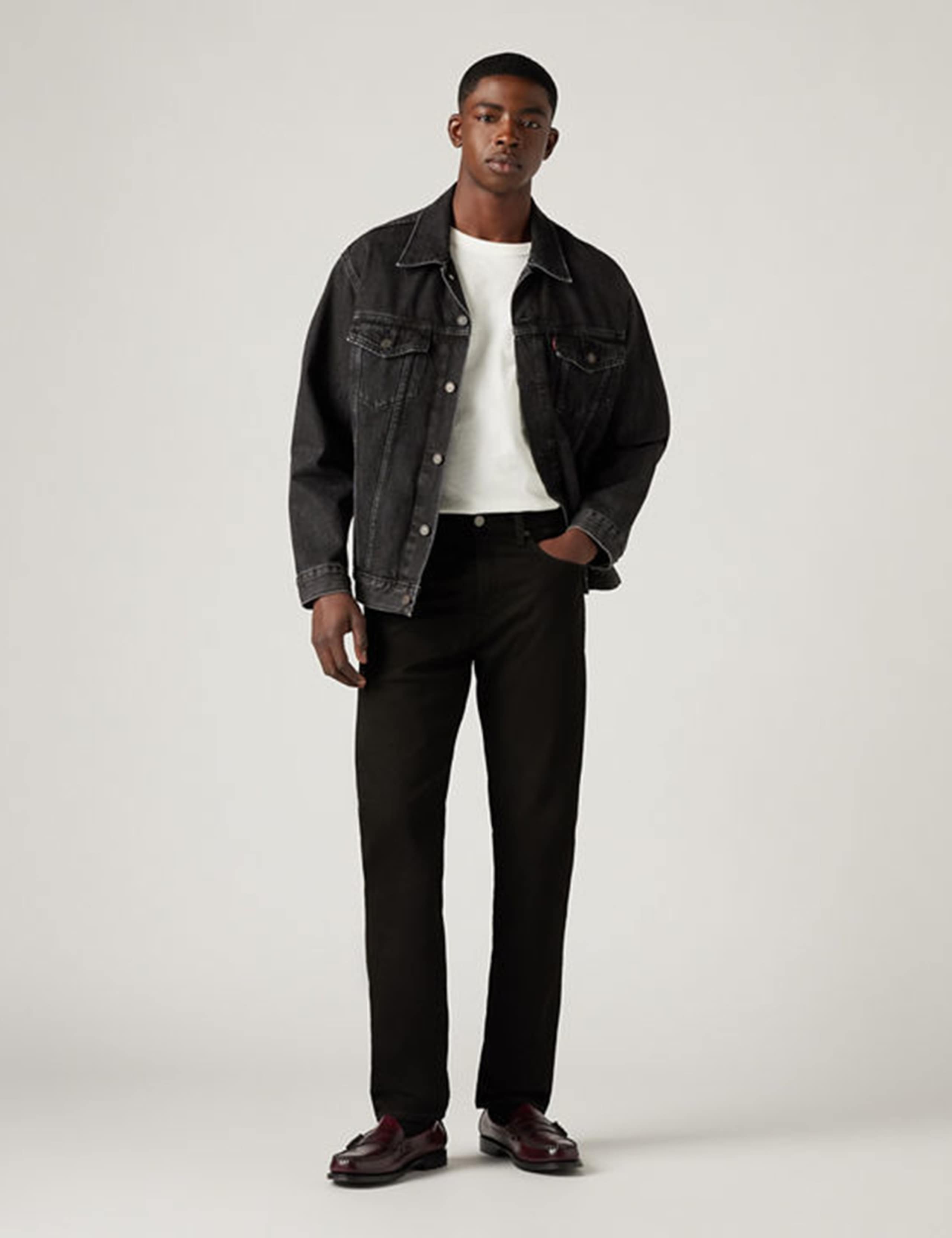 502 Tapered Jeans 4 of 7