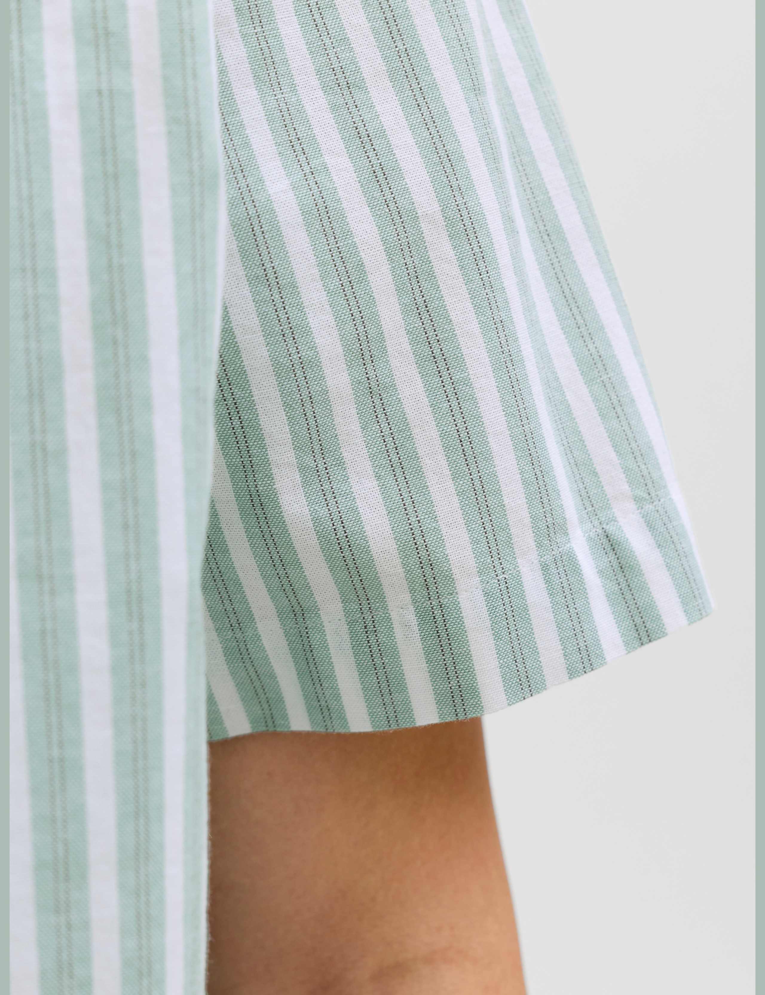 Regular Fit Striped Short Sleeve Oxford Shirt 3 of 7